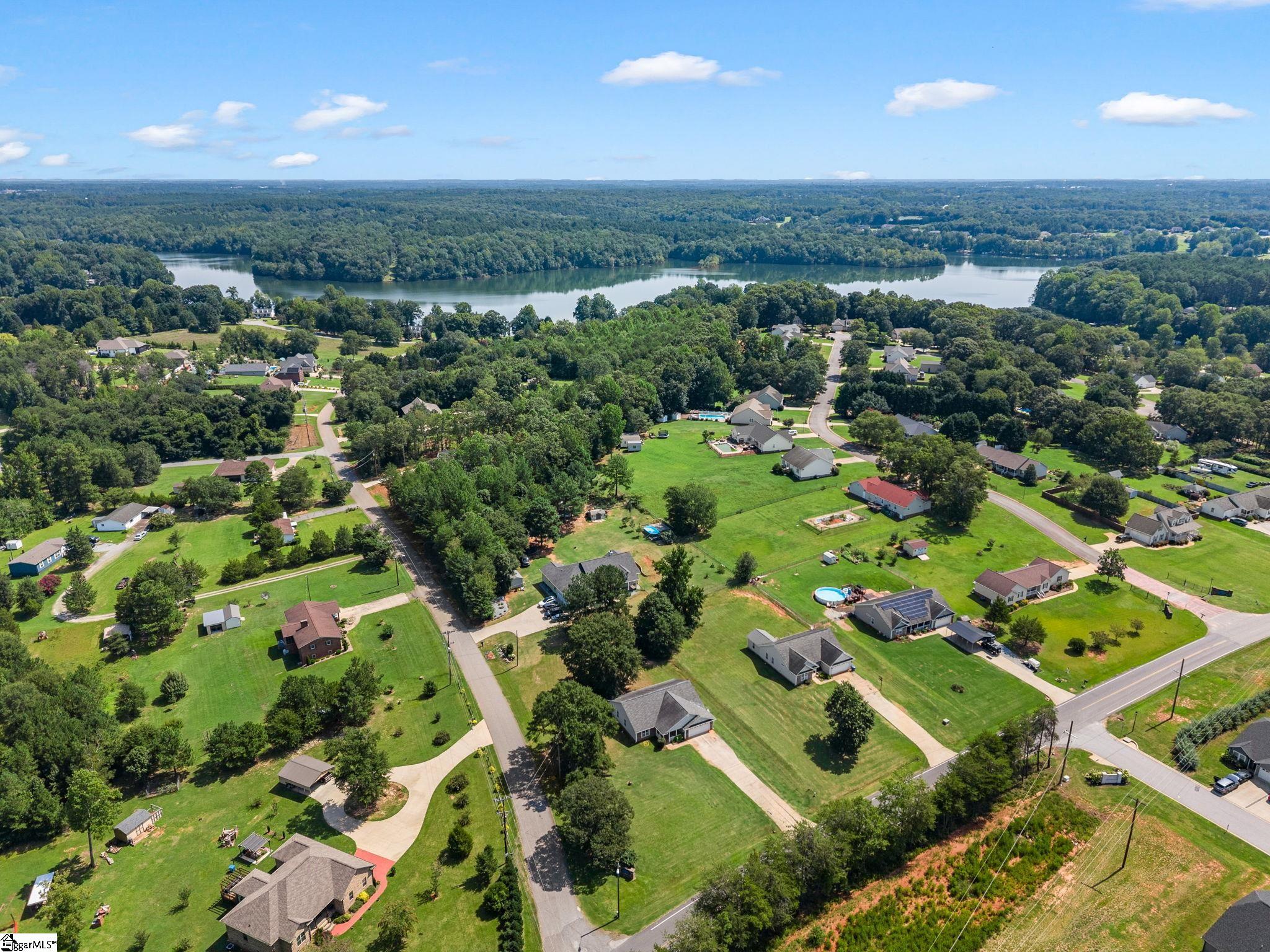 Photo 32 of Single family home for sale at 207 Gibbs Rd, Wellford, SC 29385 | MLS# 1602730 | Listing updated on 2026-09-02