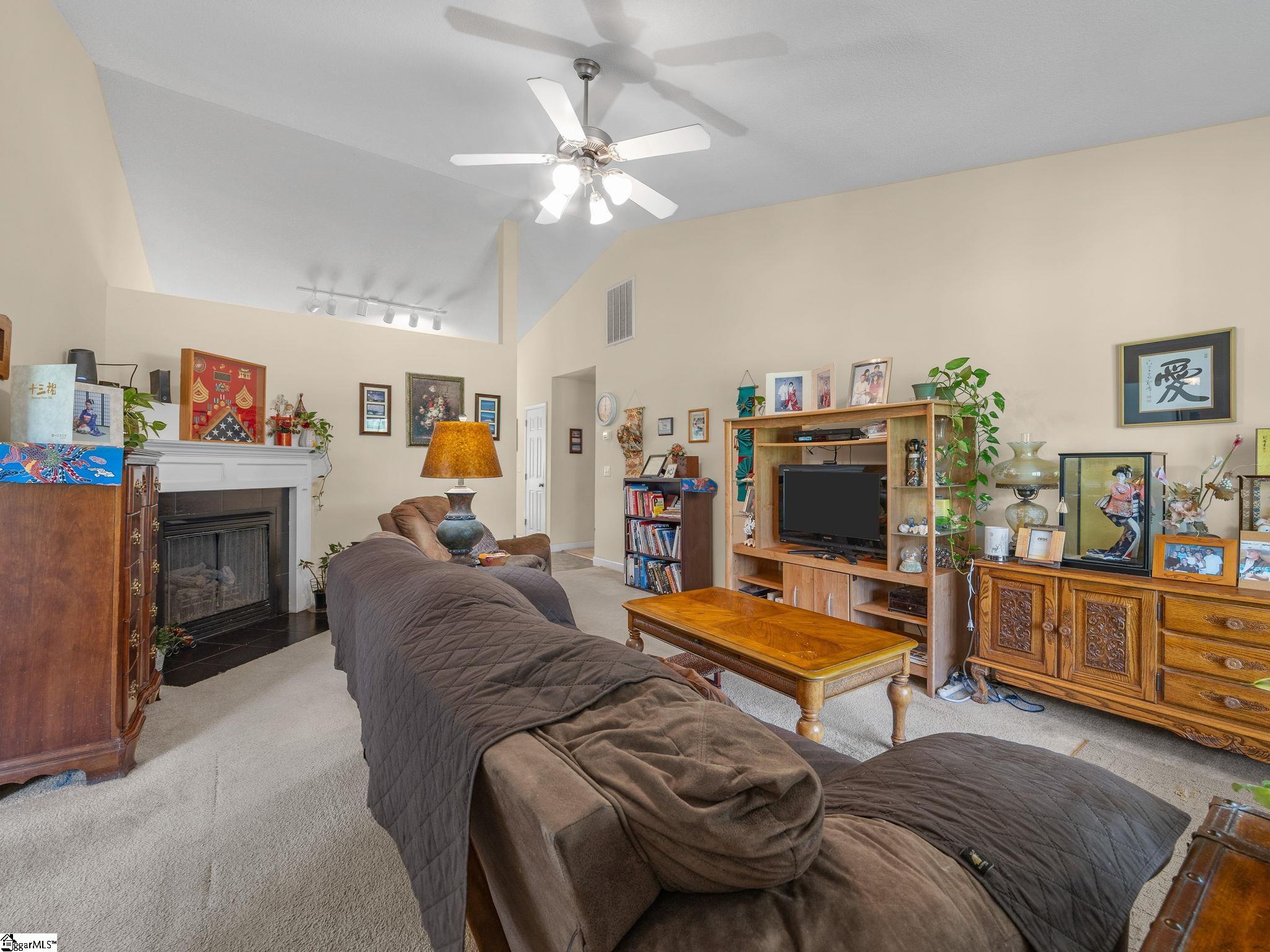 207 Gibbs Road, Wellford SC 29385