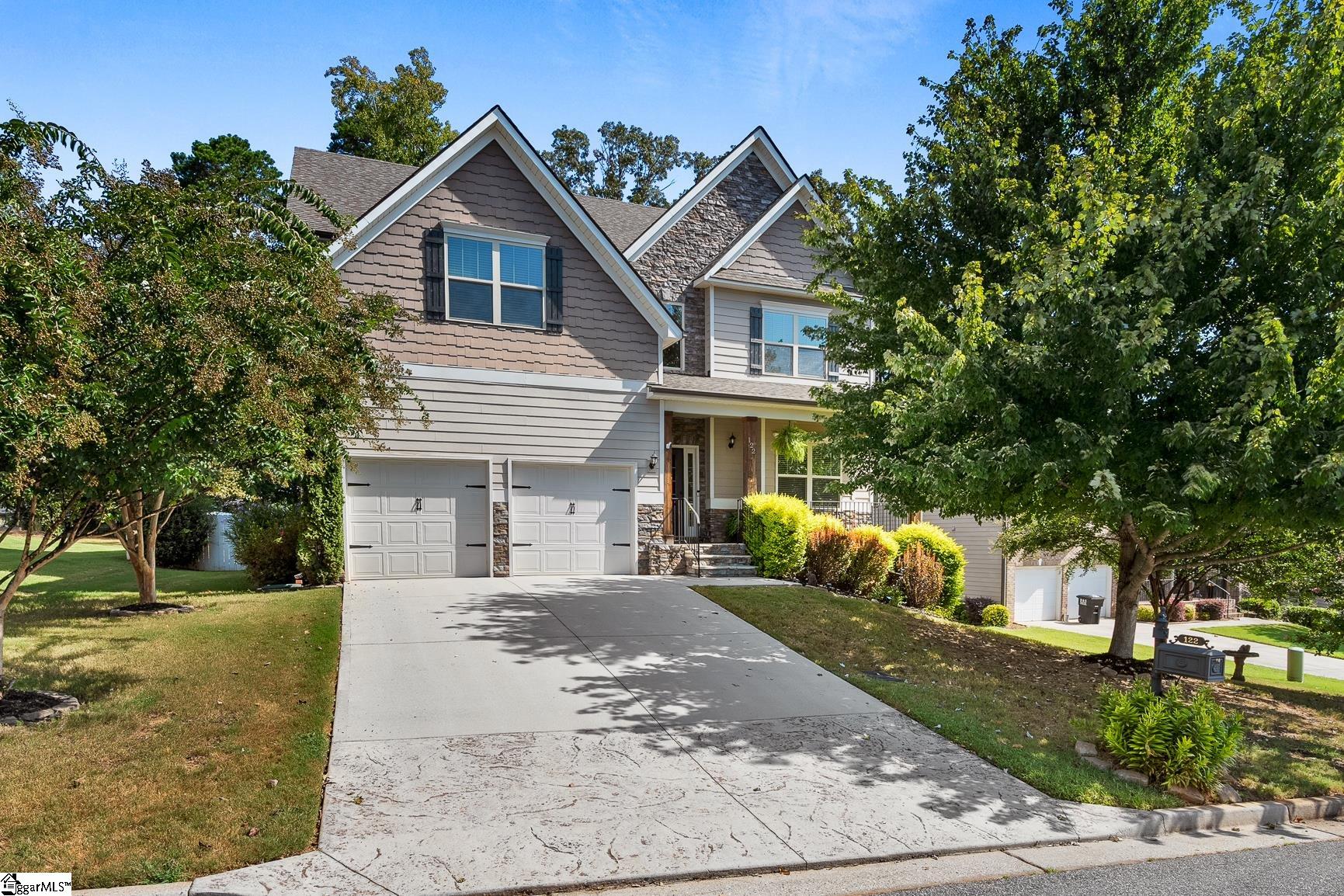 122 Jones Creek Circle