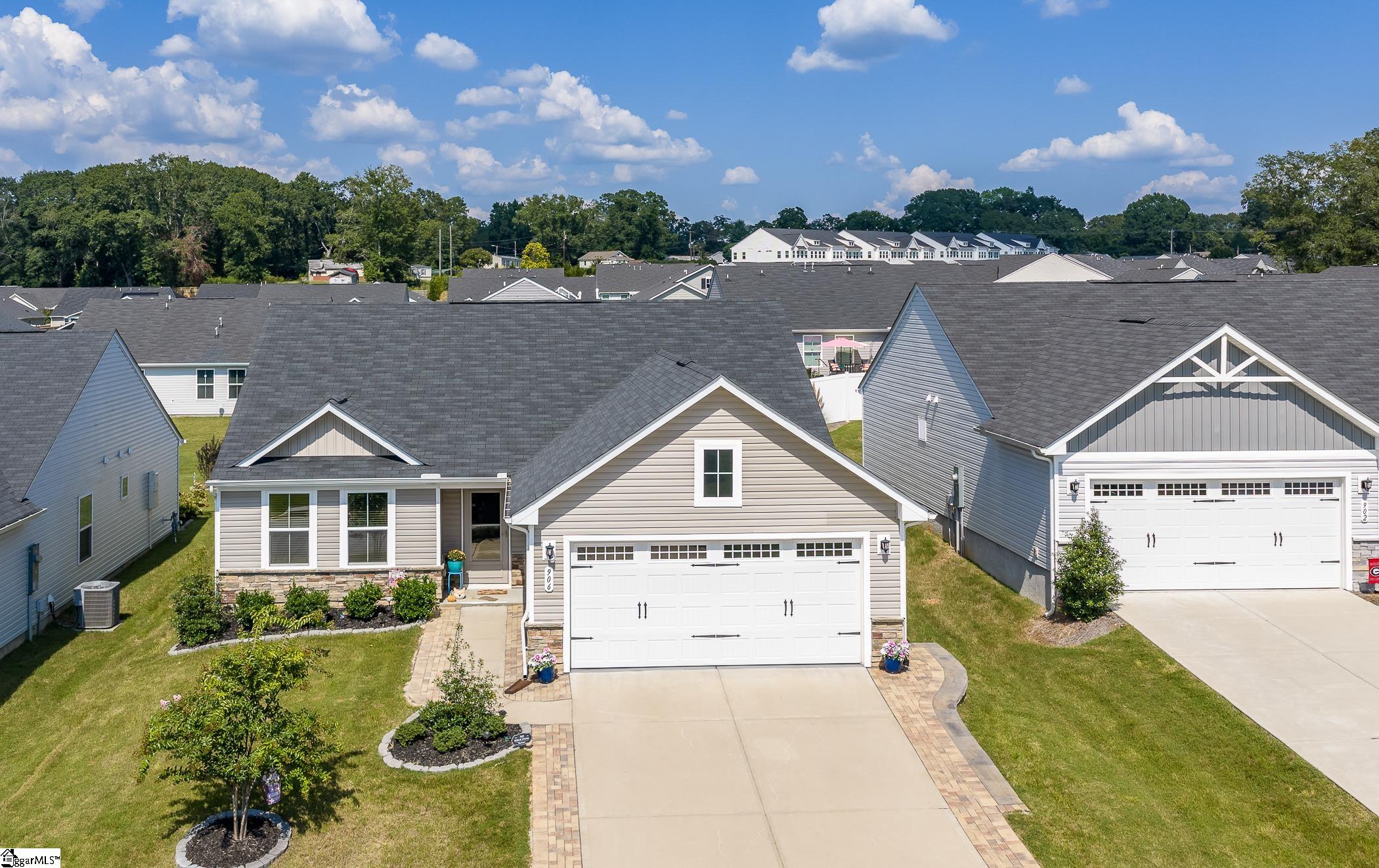 906 Blue Willow Court, Spartanburg SC 29302