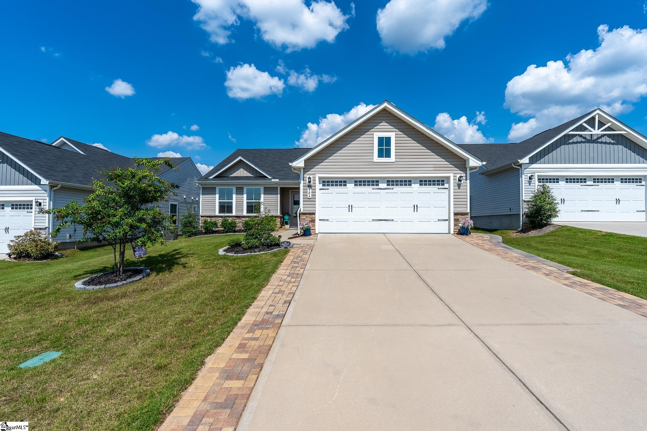 906 Blue Willow Court, Spartanburg SC 29302