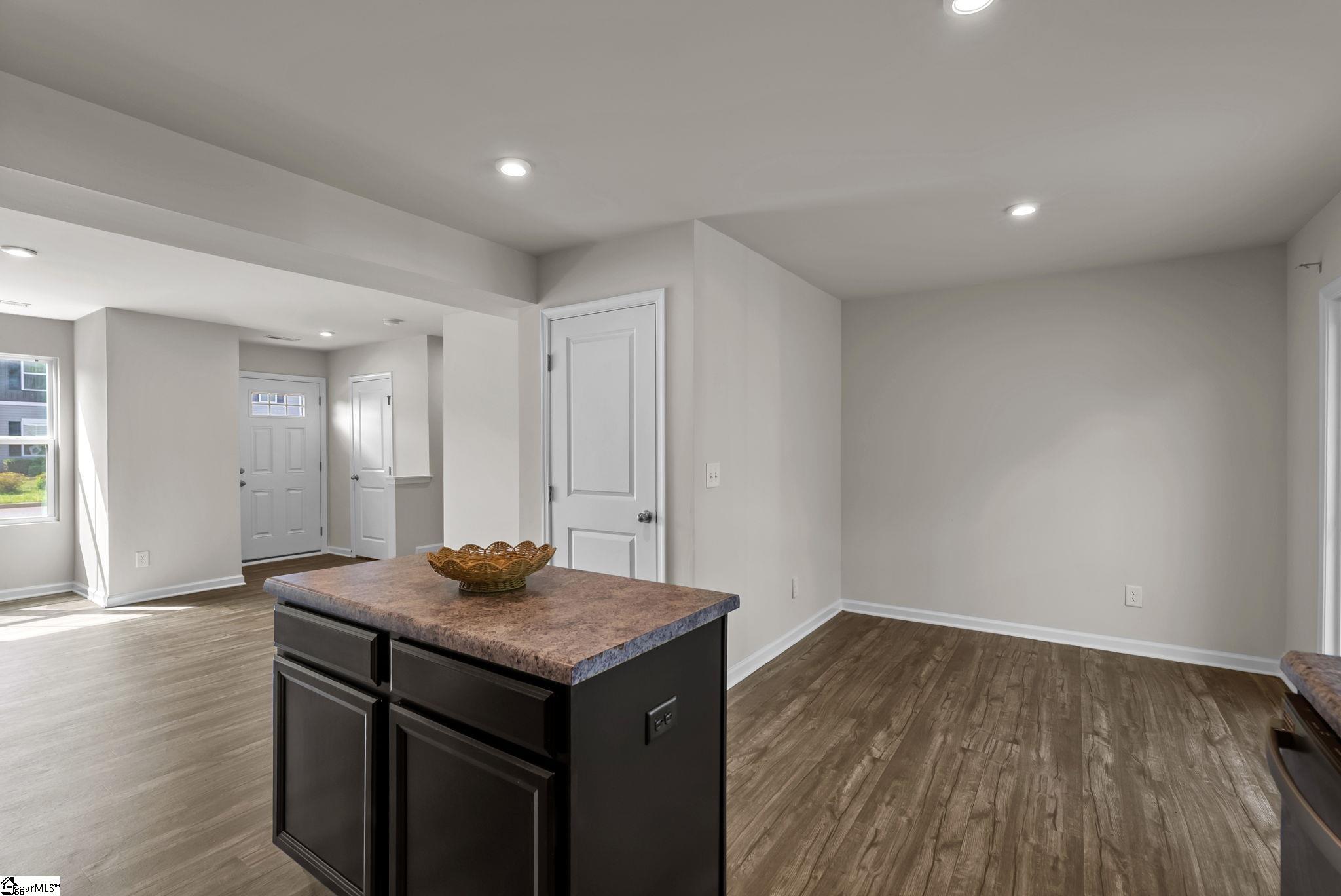 545 Hampton Townes Drive, Greenville SC 29617