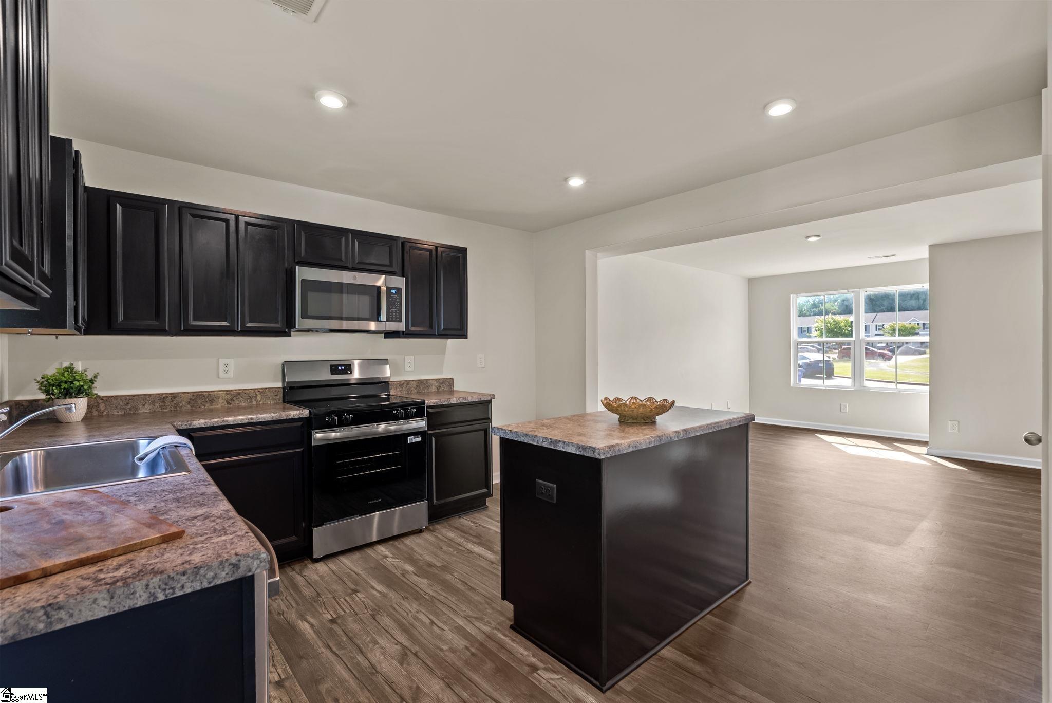 545 Hampton Townes Drive, Greenville SC 29617