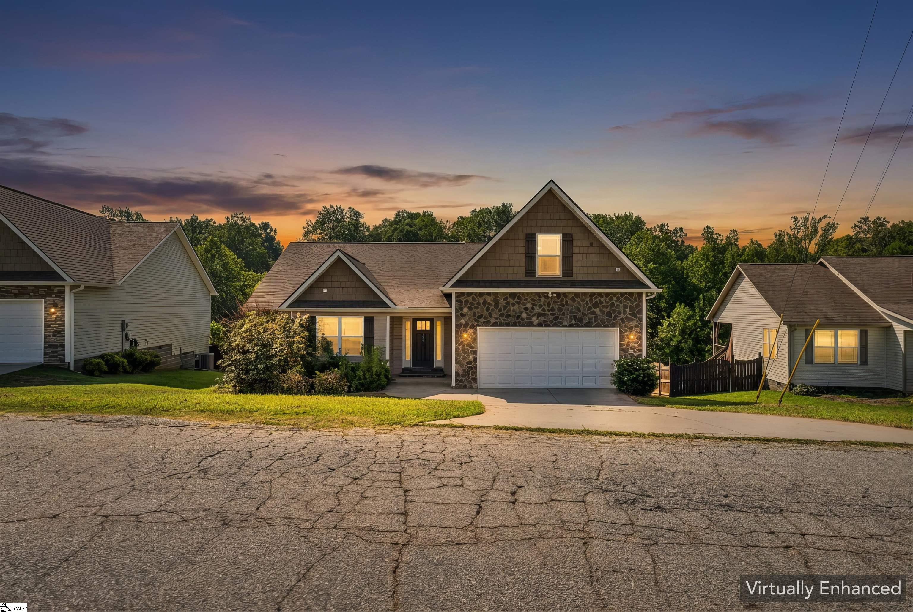 Photo 1 of Single family home for sale at 129 Lyman Lake Rd, Lyman, SC 29365 | MLS# 1602947 | Listing updated on 2026-09-04
