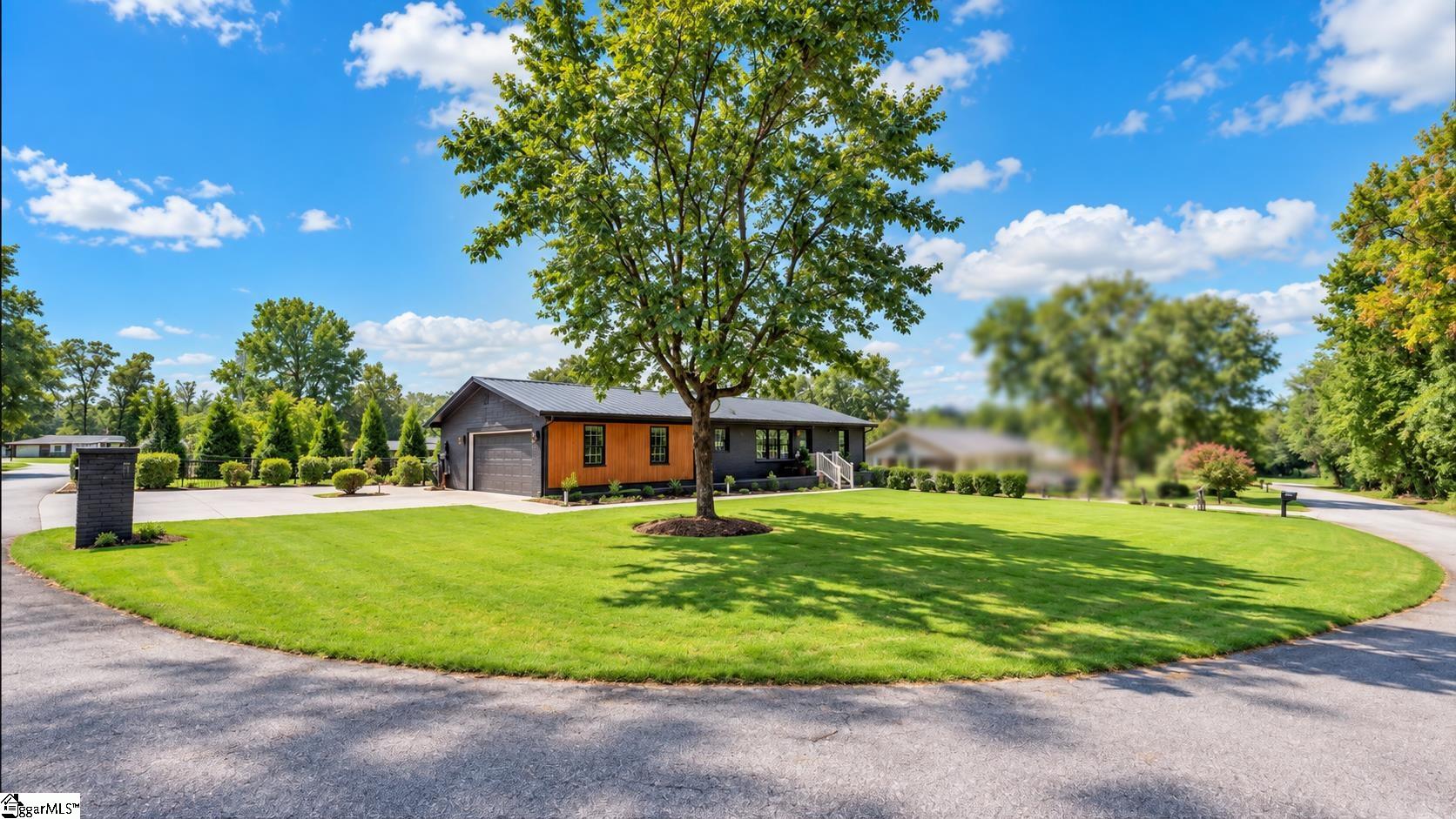 Photo 1 of Single family home for sale at 511 Woburn Ct, Greer, SC 29651 | MLS# 1602957 | Listing updated on 2026-09-15