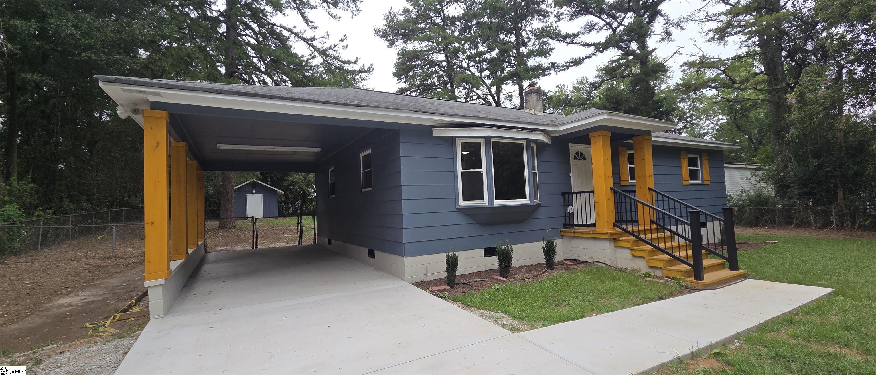 Photo 2 of Single family home for sale at 826 Floyd Rd Ext, Spartanburg, SC 29307 | MLS# 1602986 | Listing updated on 2026-09-04