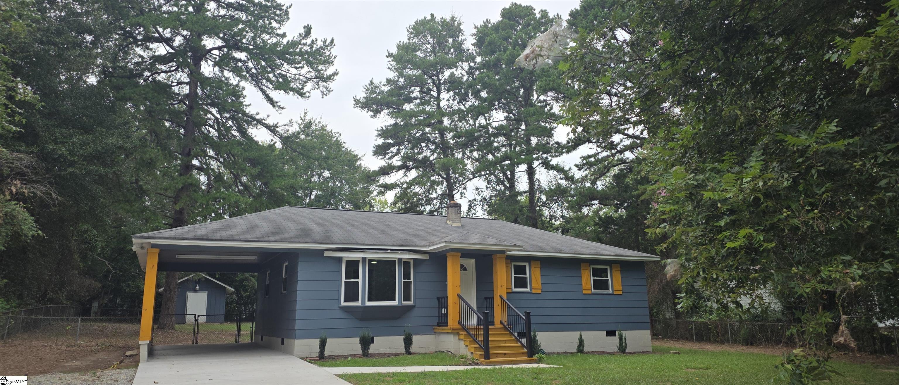Photo 3 of Single family home for sale at 826 Floyd Rd Ext, Spartanburg, SC 29307 | MLS# 1602986 | Listing updated on 2026-09-04