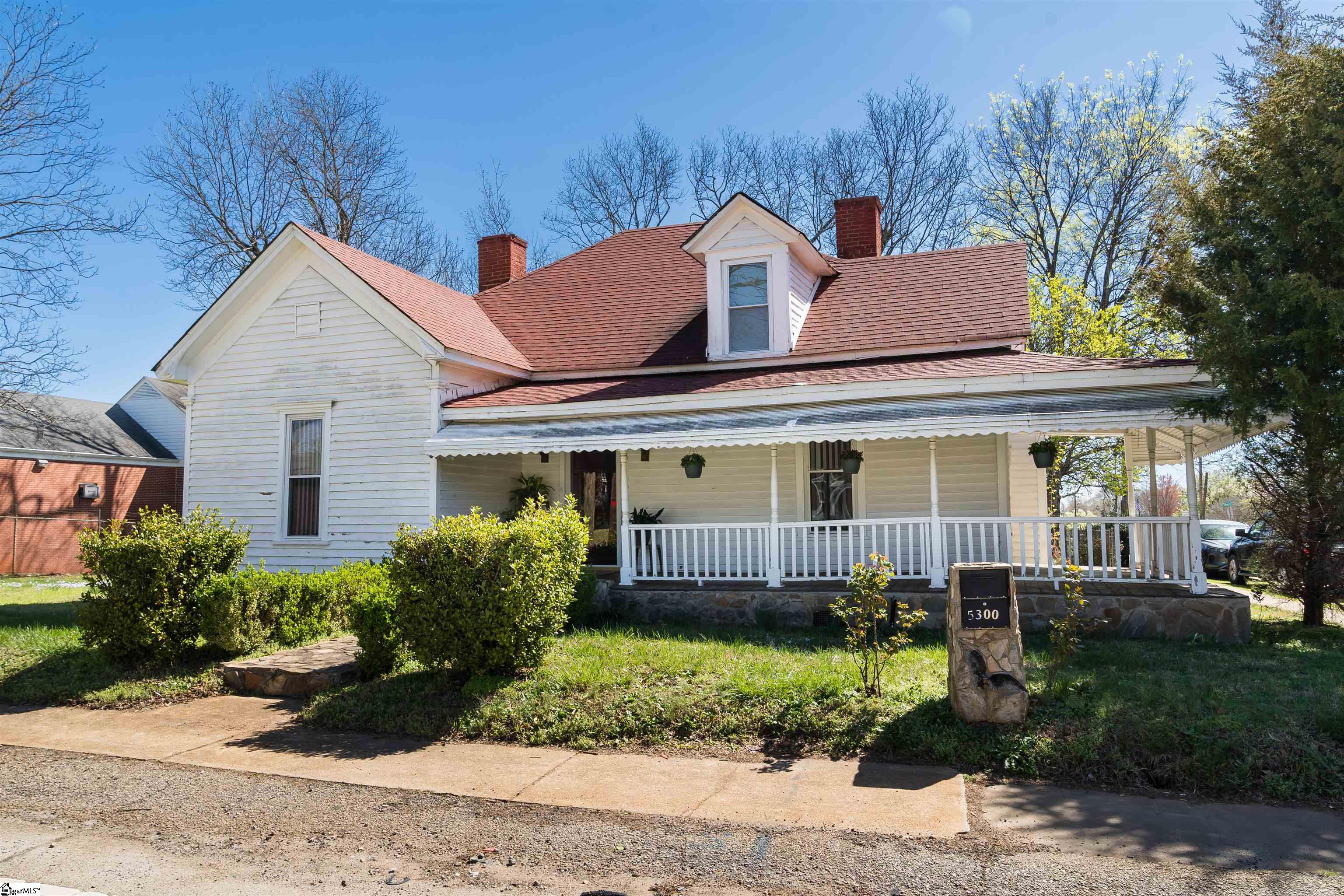 Photo 1 of Single family home for sale at 5300 S Main St, Cowpens, SC 29330 | MLS# 1602993 | Listing updated on 2026-09-04