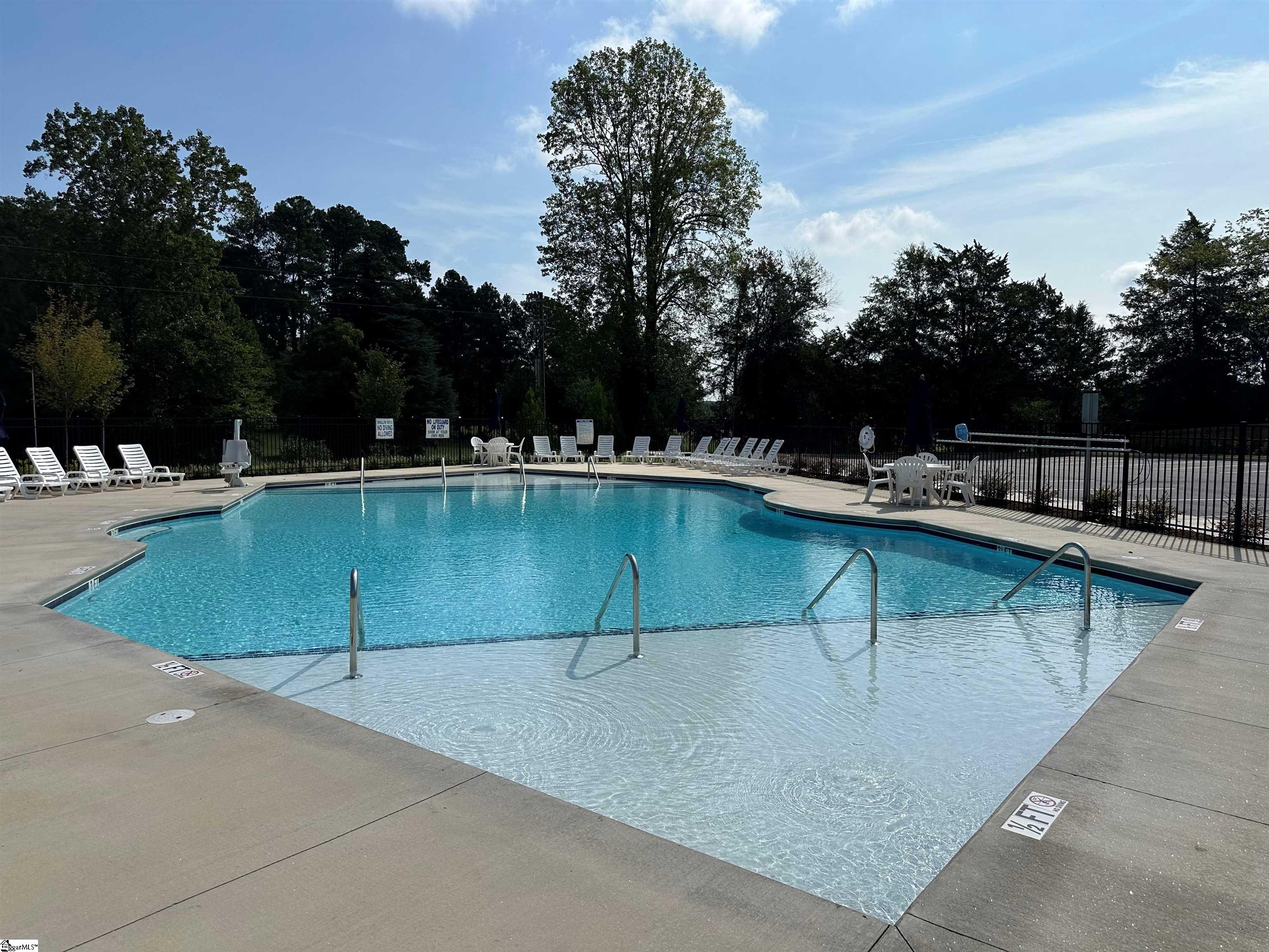 Photo 4 of Single family home for sale at 210 Gumwood Cir, Gaffney, SC 29341 | MLS# 1603000 | Listing updated on 2026-09-04