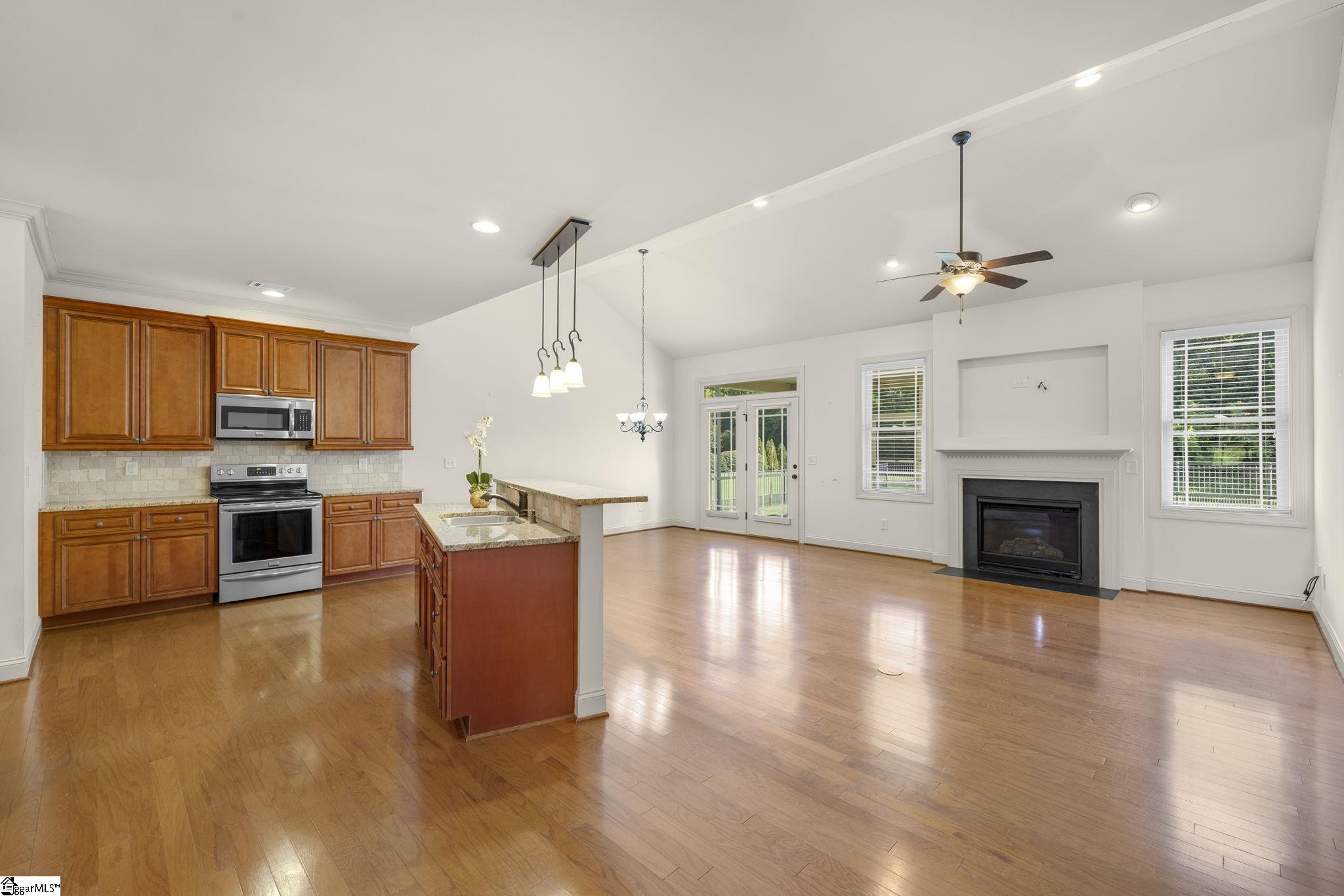 6 Belle Oaks Drive