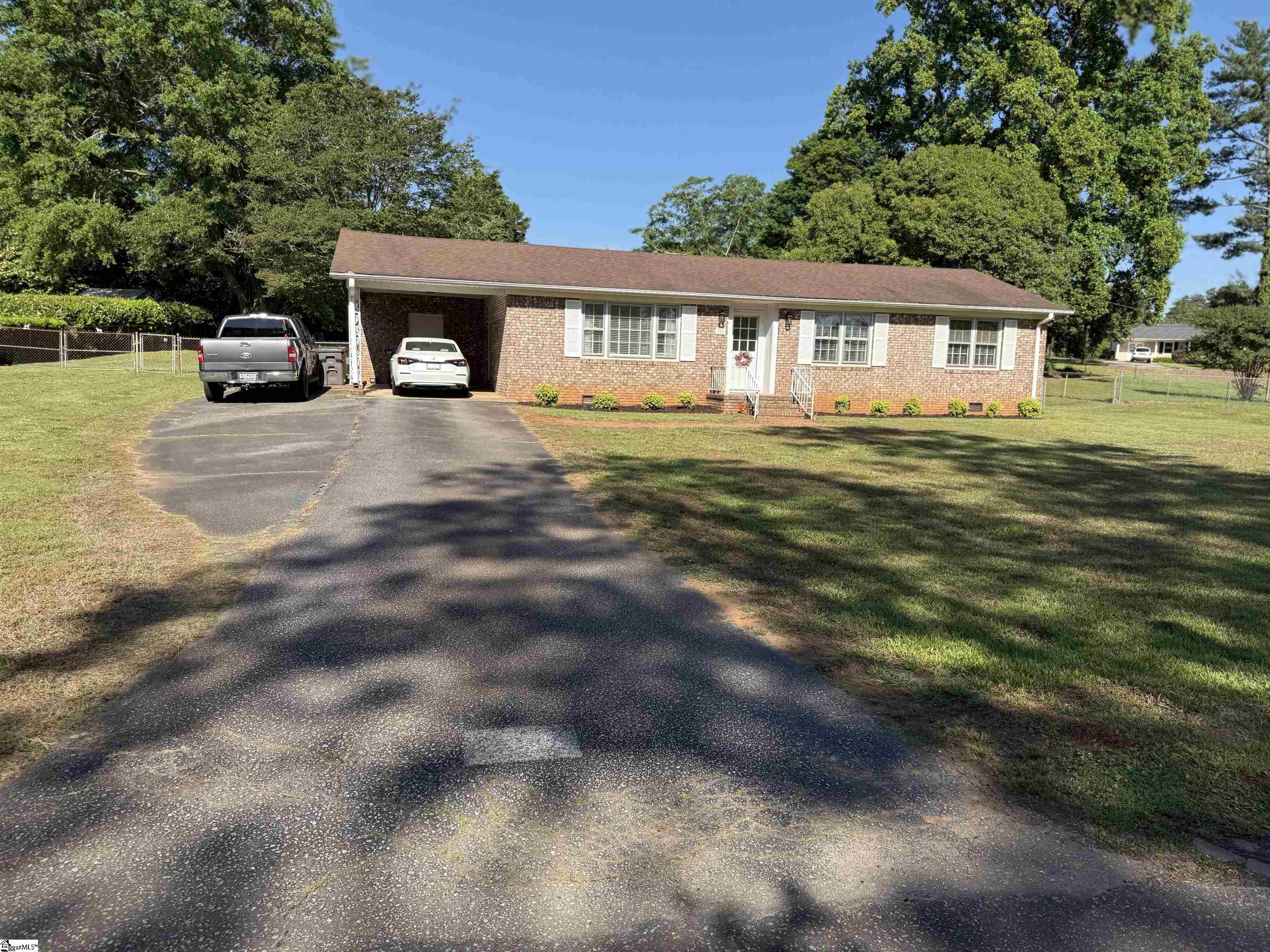 Photo 1 of Single family home for sale at 104 Russell St, Spartanburg, SC 29307 | MLS# 1603029 | Listing updated on 2026-09-04