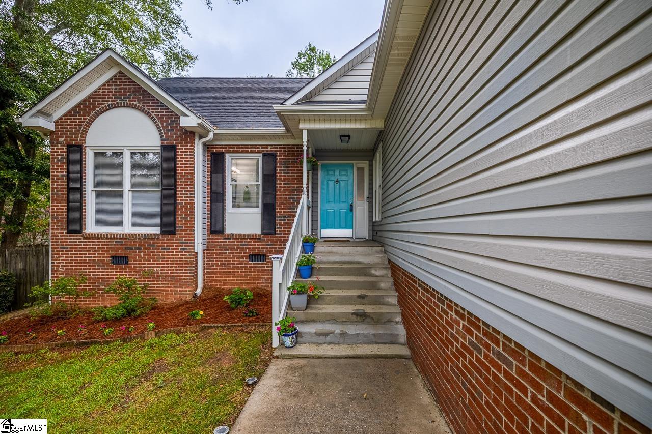 16 Fawndale Lane