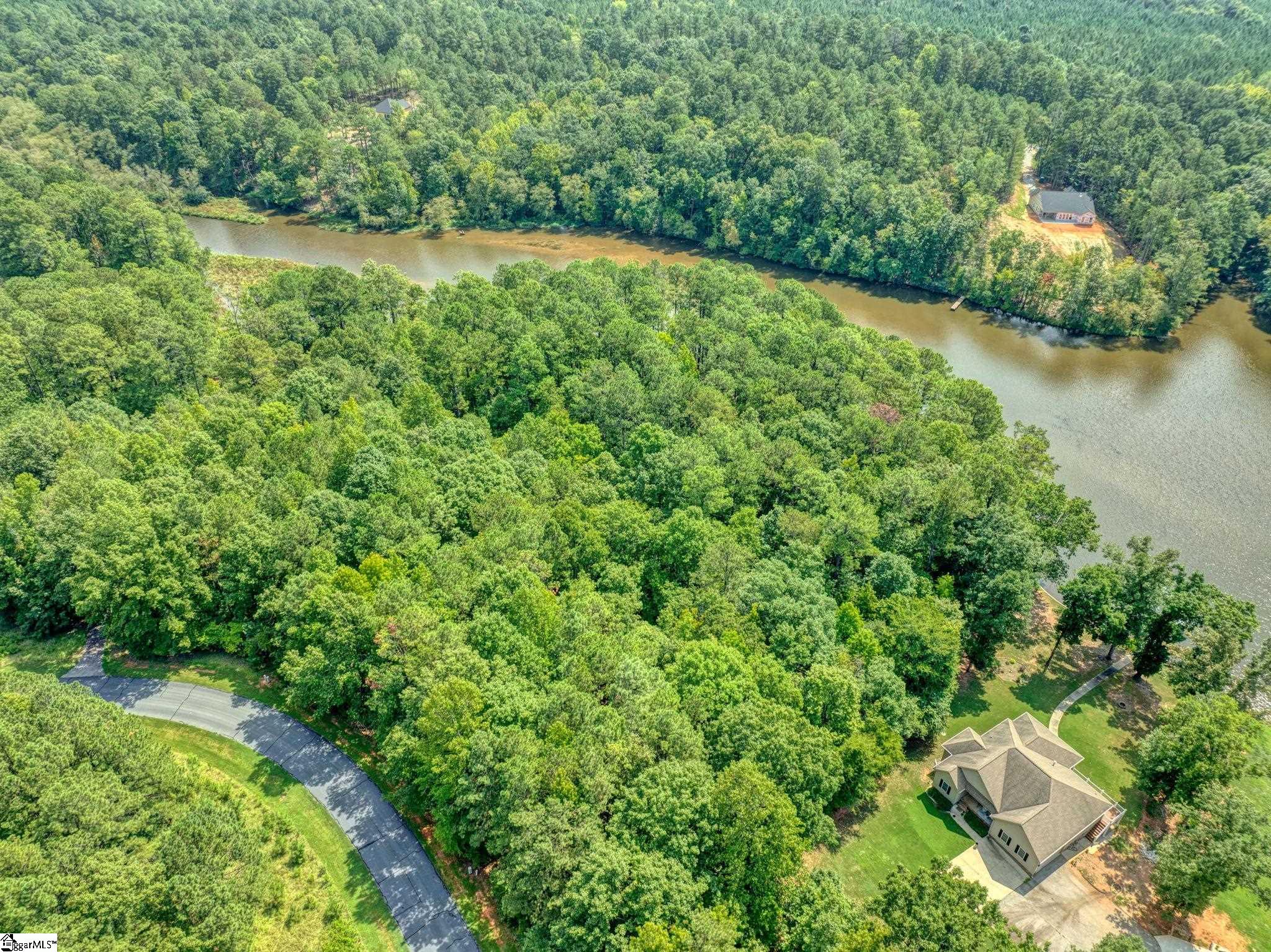 90 E Commodore Drive, Cross Hill SC 29332