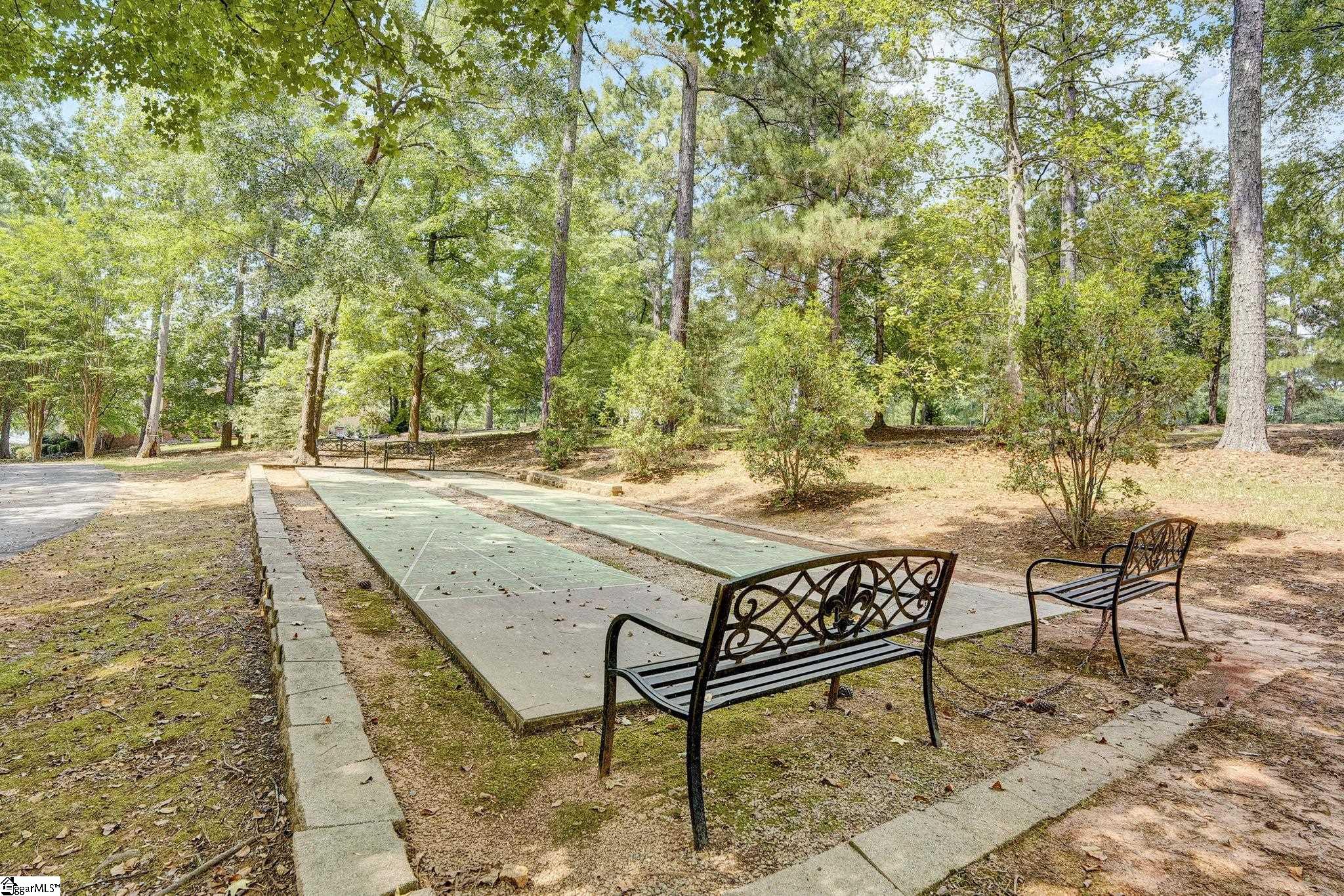 90 E Commodore Drive, Cross Hill SC 29332
