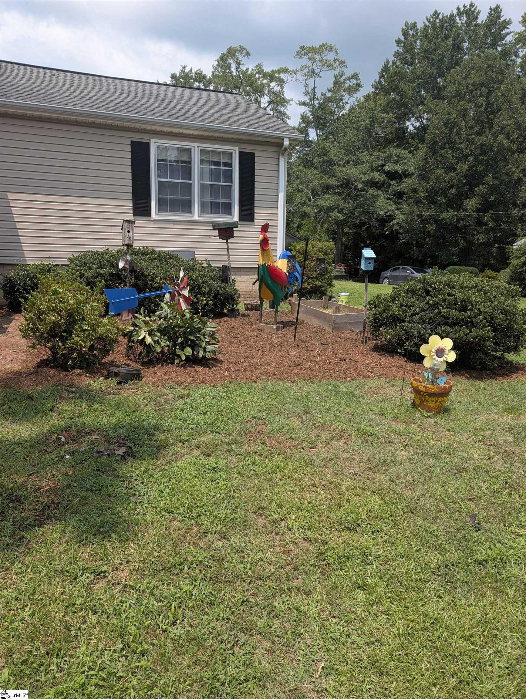 302 Caldwell Street, Campobello SC 29322