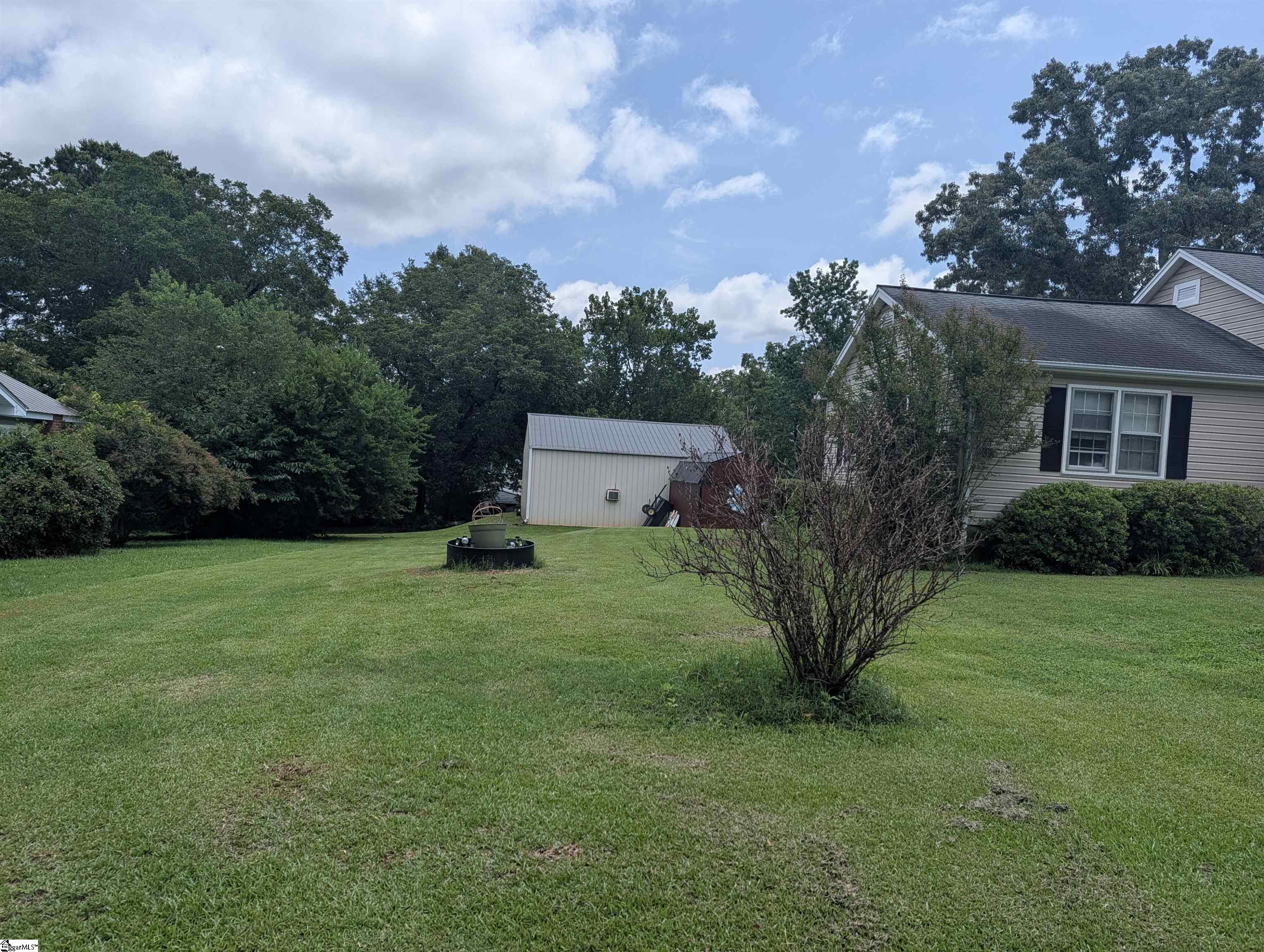 302 Caldwell Street, Campobello SC 29322