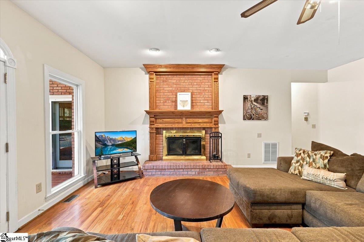 209 Sandstone Drive, Taylors SC 29687