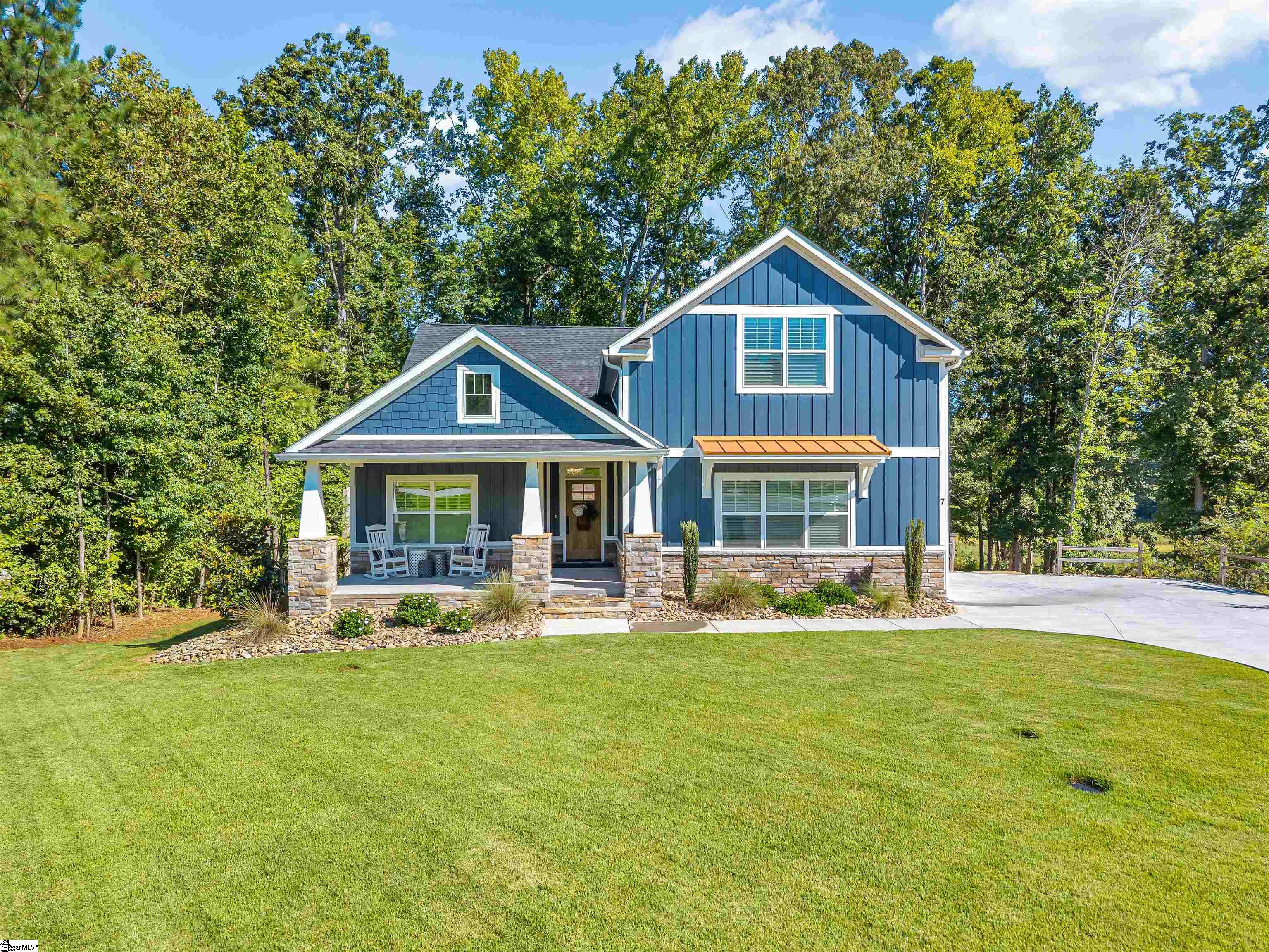 Photo 2 of Single family home for sale at 7 Maxfli Ct, Travelers Rest, SC 29690 | MLS# 1603542 | Listing updated on 2026-09-18