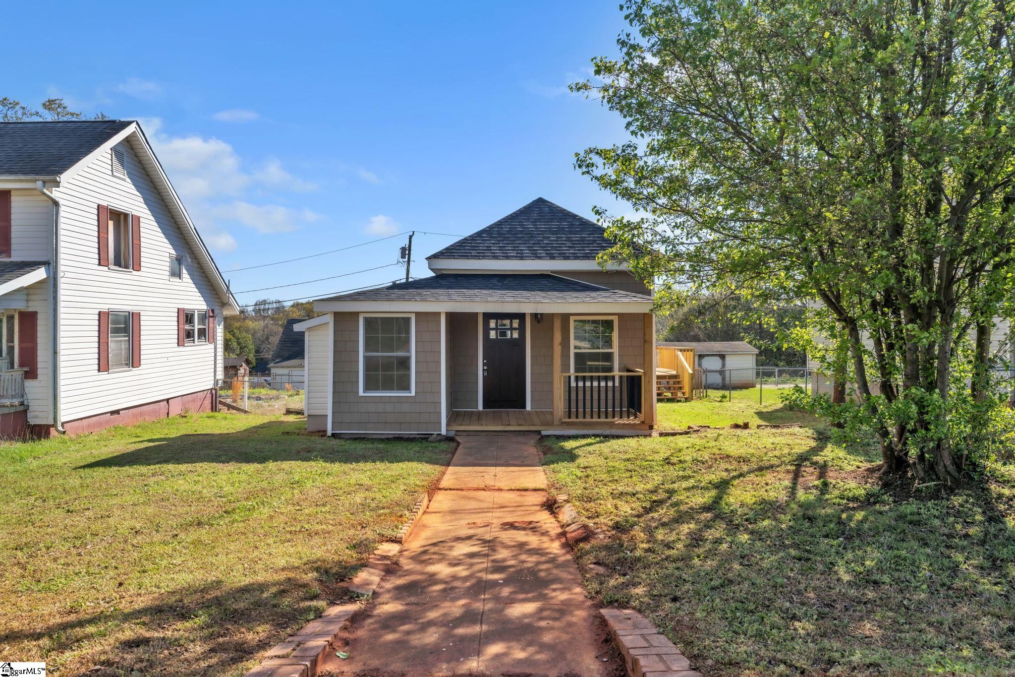 4 Walnut Street