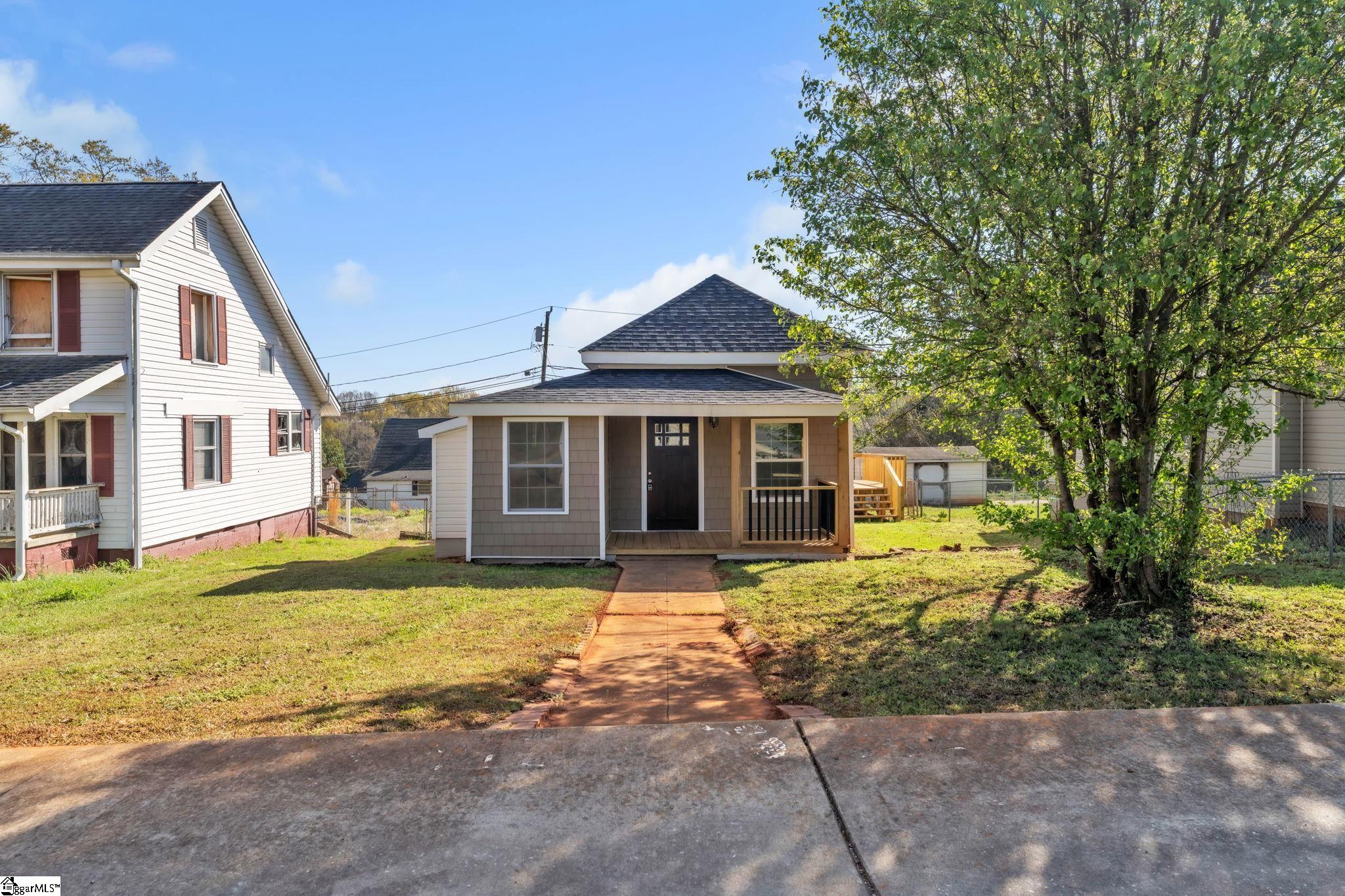4 Walnut Street
