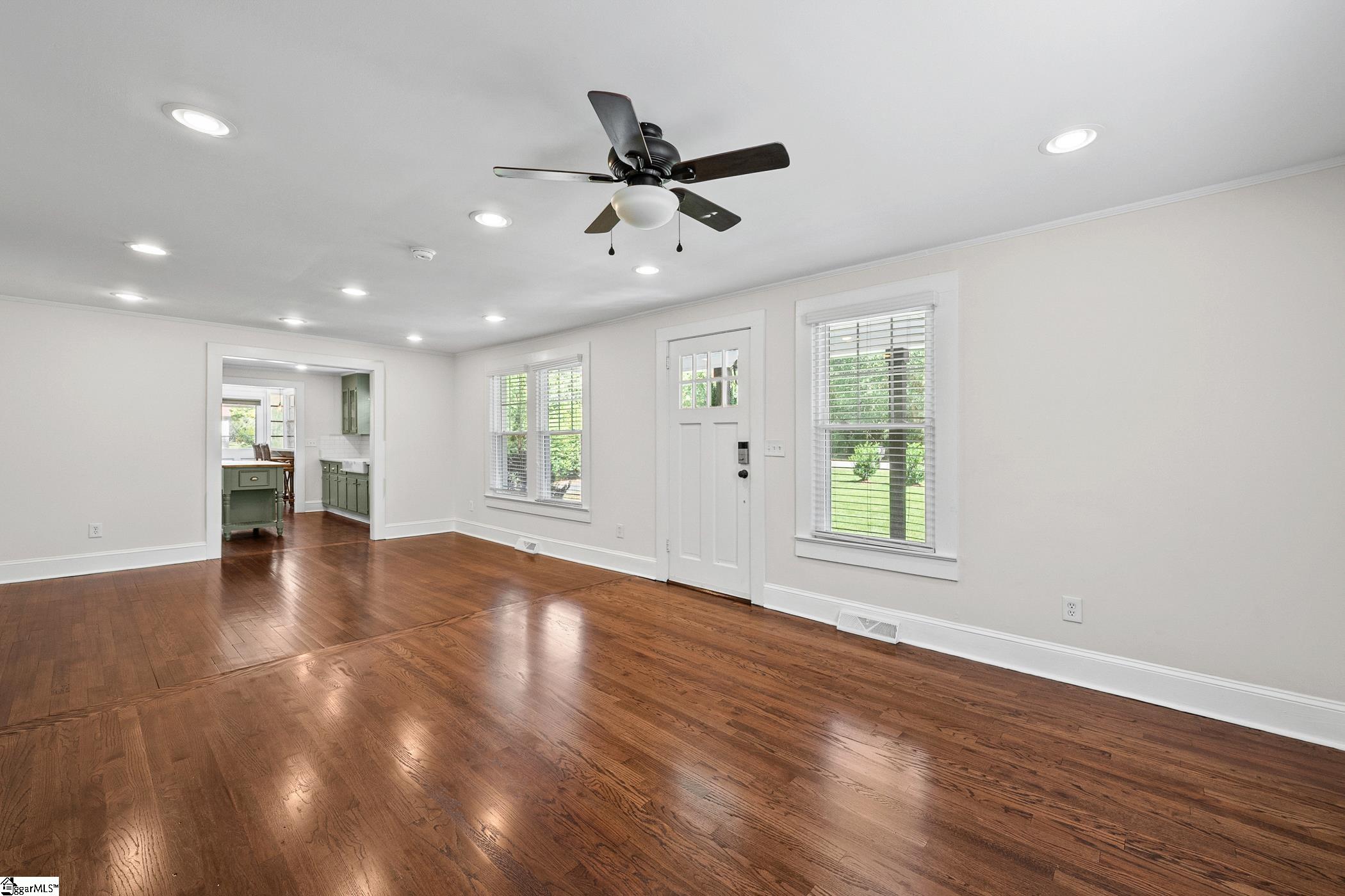 4405 Old Buncombe Road, Greenville SC 29617-8107