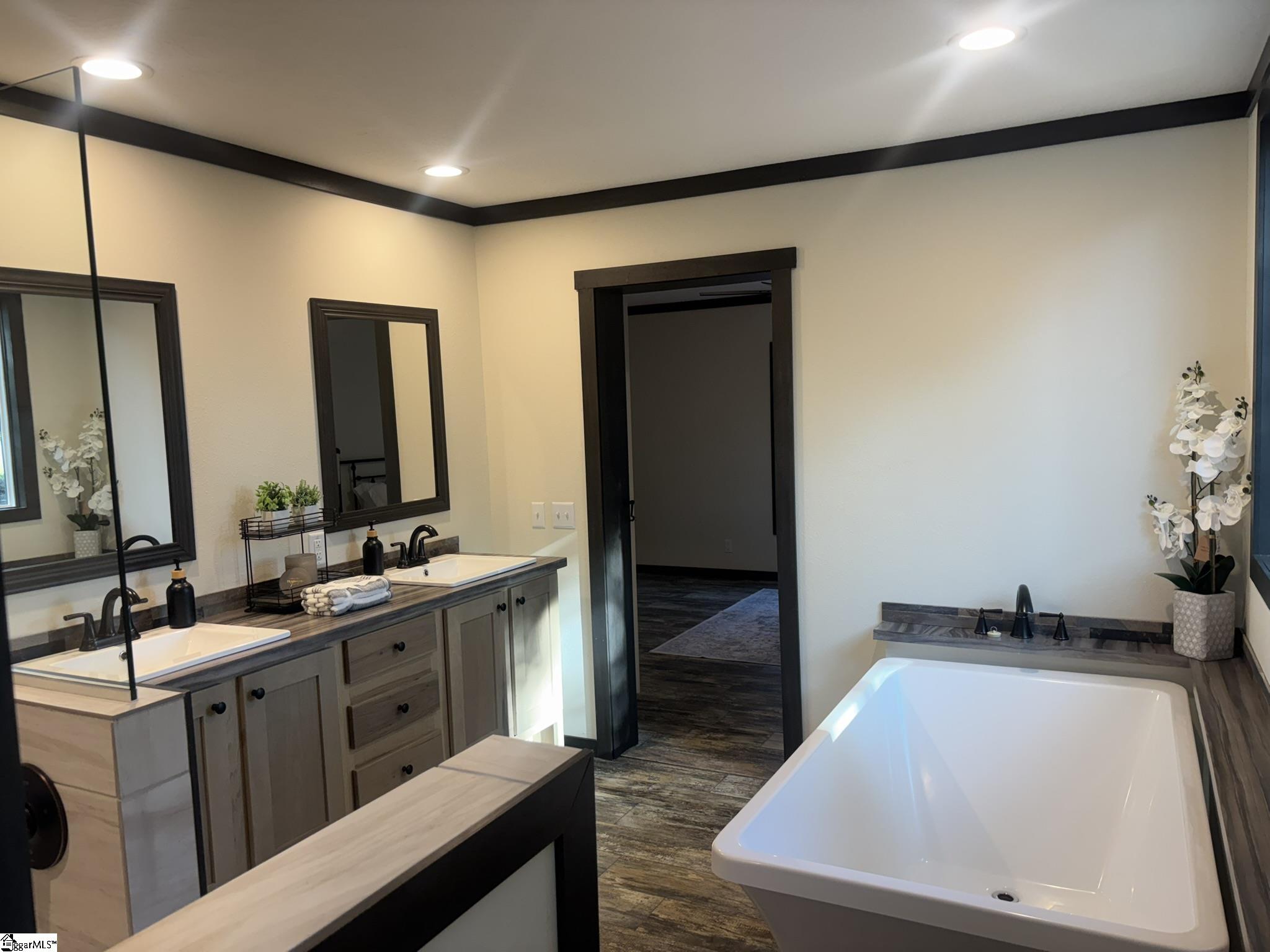 438 Berry Shoals Road, Duncan SC 29334