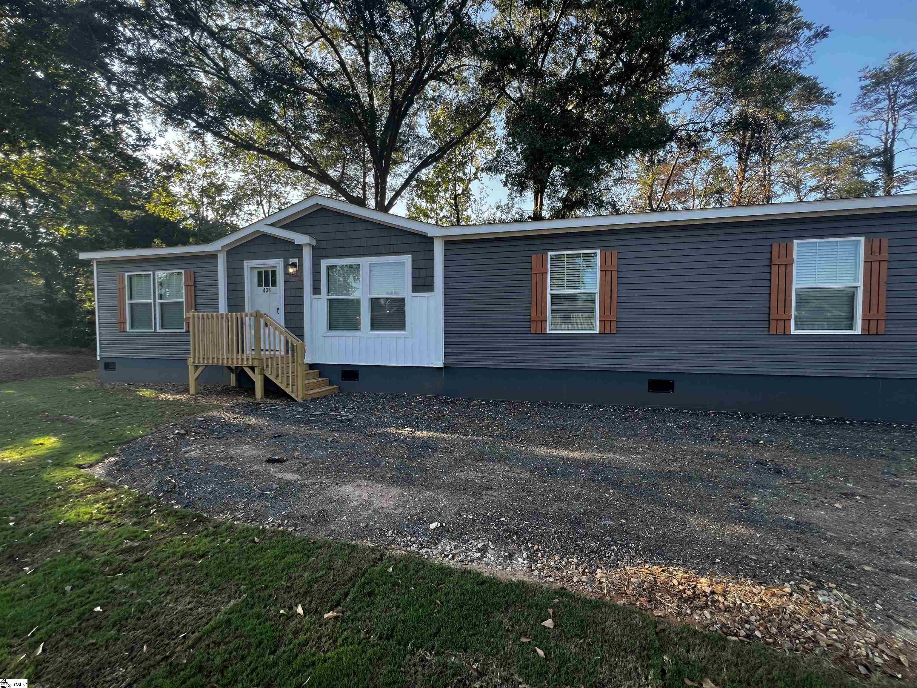 438 Berry Shoals Road, Duncan SC 29334