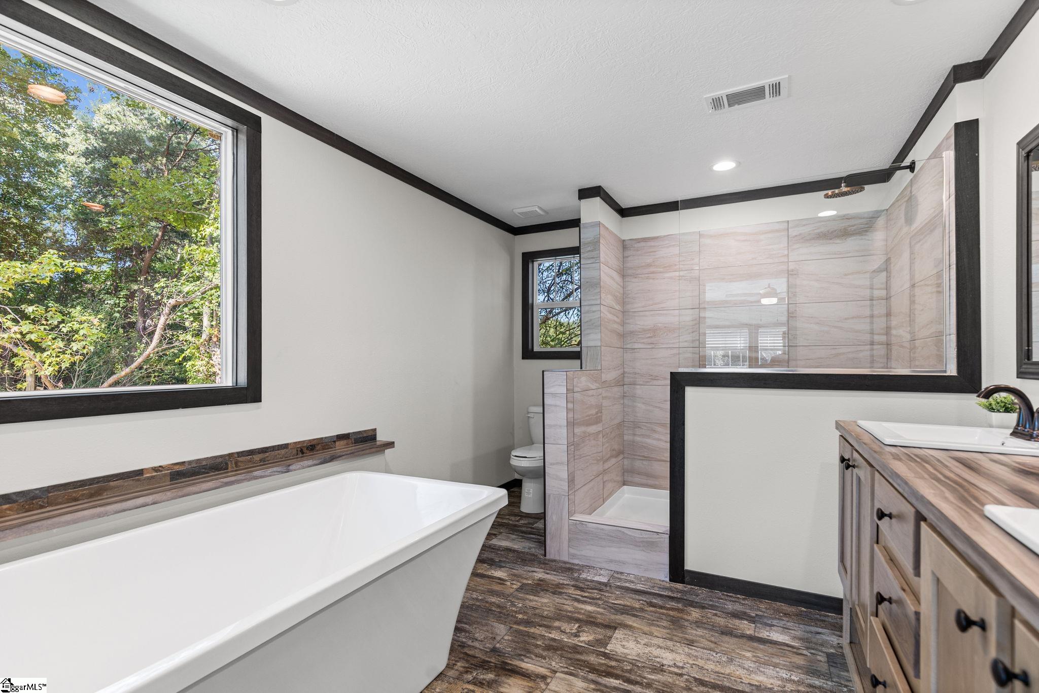 438 Berry Shoals Road, Duncan SC 29334