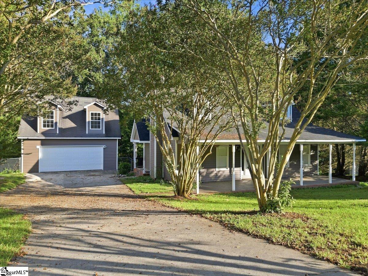 Photo 1 of Single family home for sale at 301 Mountain View Ct, Greenville, SC 29611 | MLS# 1603686 | Listing updated on 2026-09-12