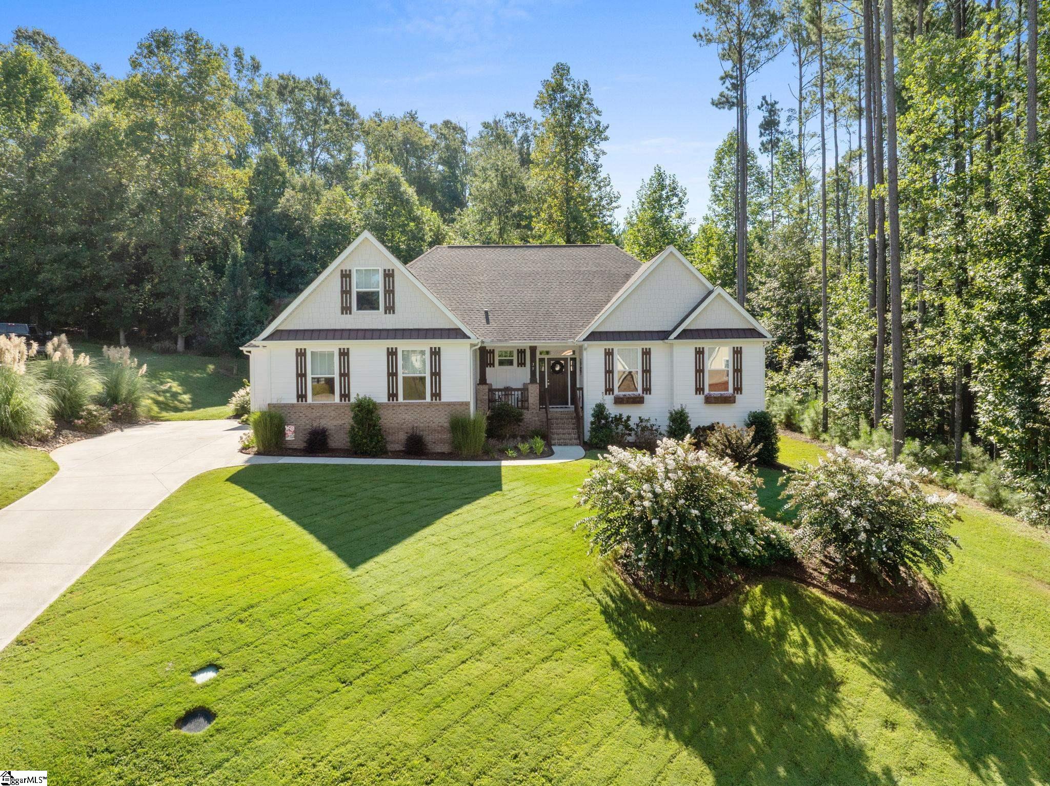 Photo 1 of Single family home for sale at 35 Pinerock Dr, Travelers Rest, SC 29690 | MLS# 1603696 | Listing updated on 2026-09-13