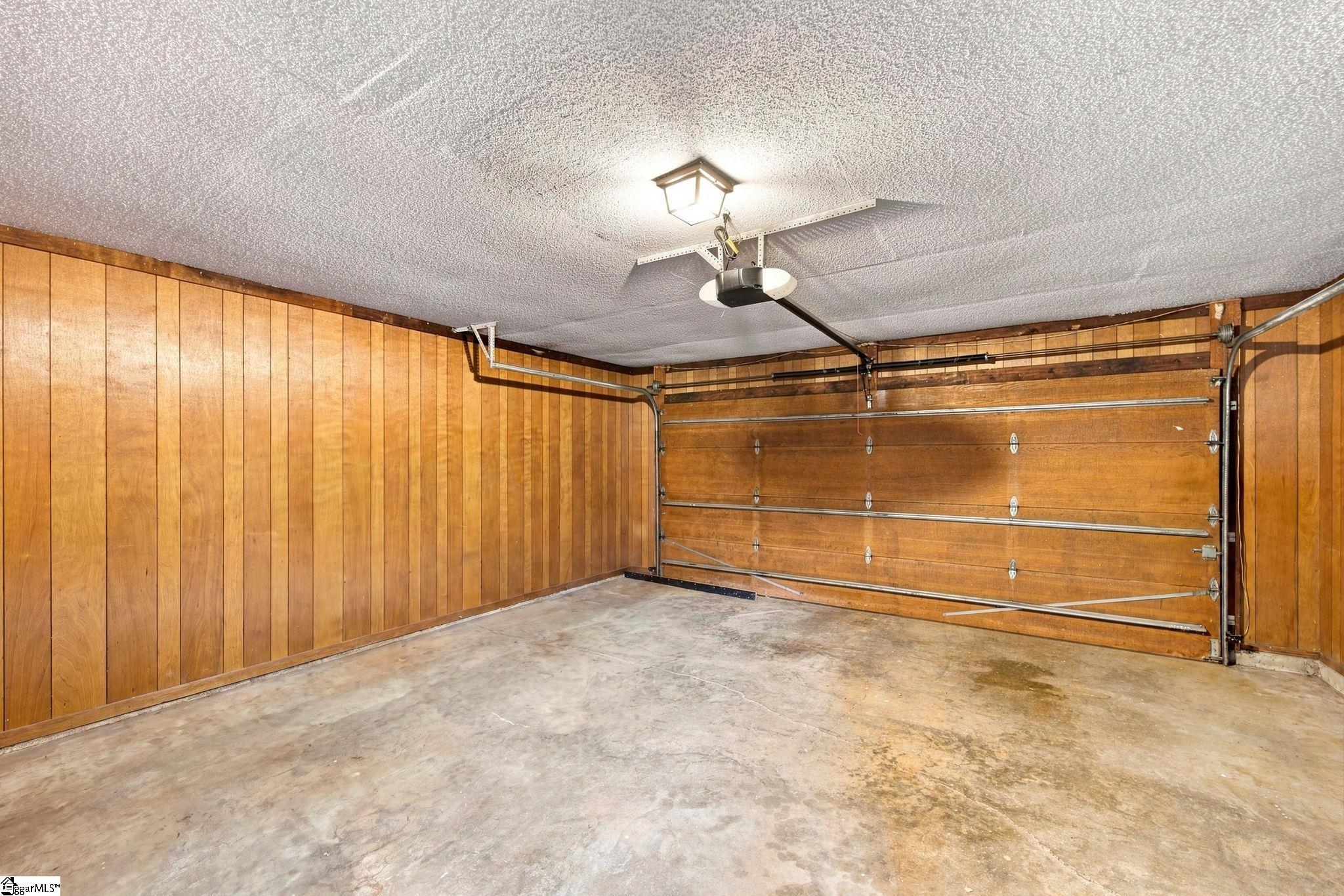 133 Tanager Circle, Greer SC 29650