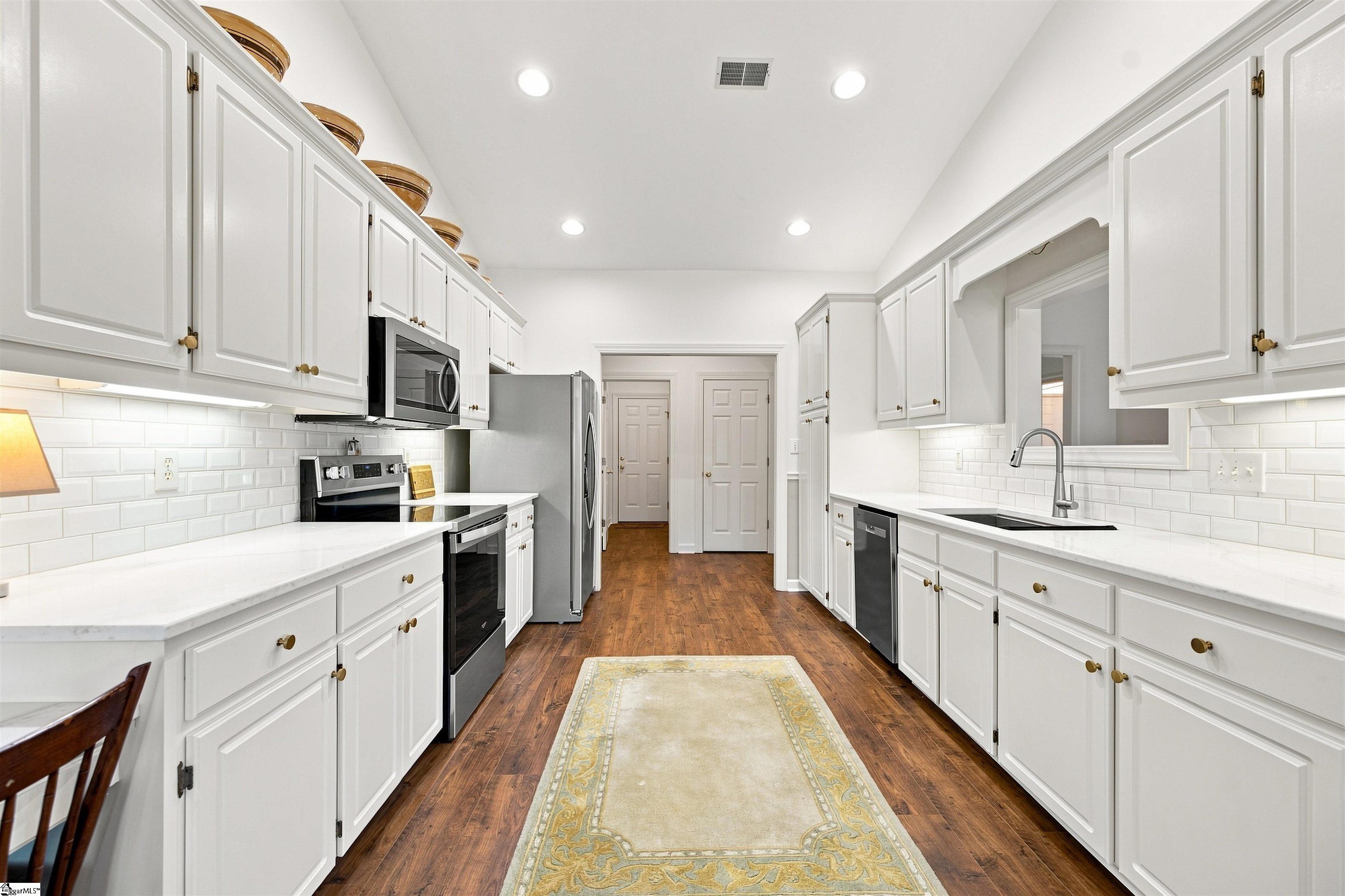 114 Hunters Village Drive, Greenwood SC 29649