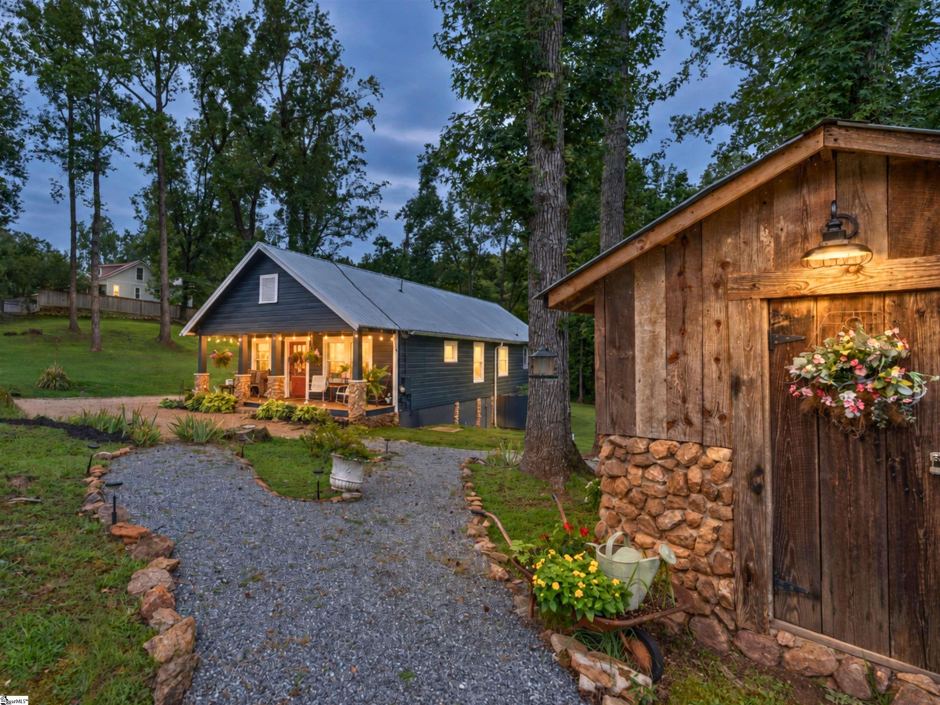 207 Blockhouse Road, Landrum SC 29356