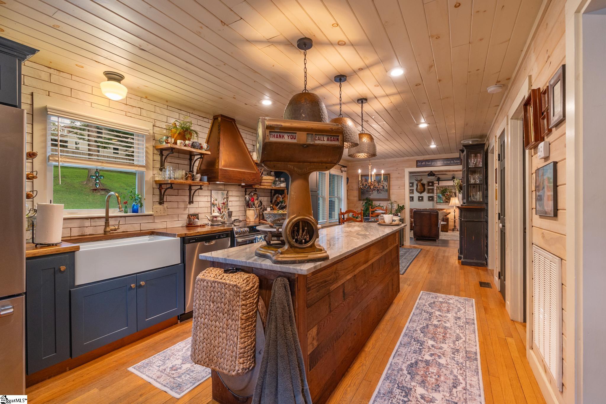 207 Blockhouse Road, Landrum SC 29356