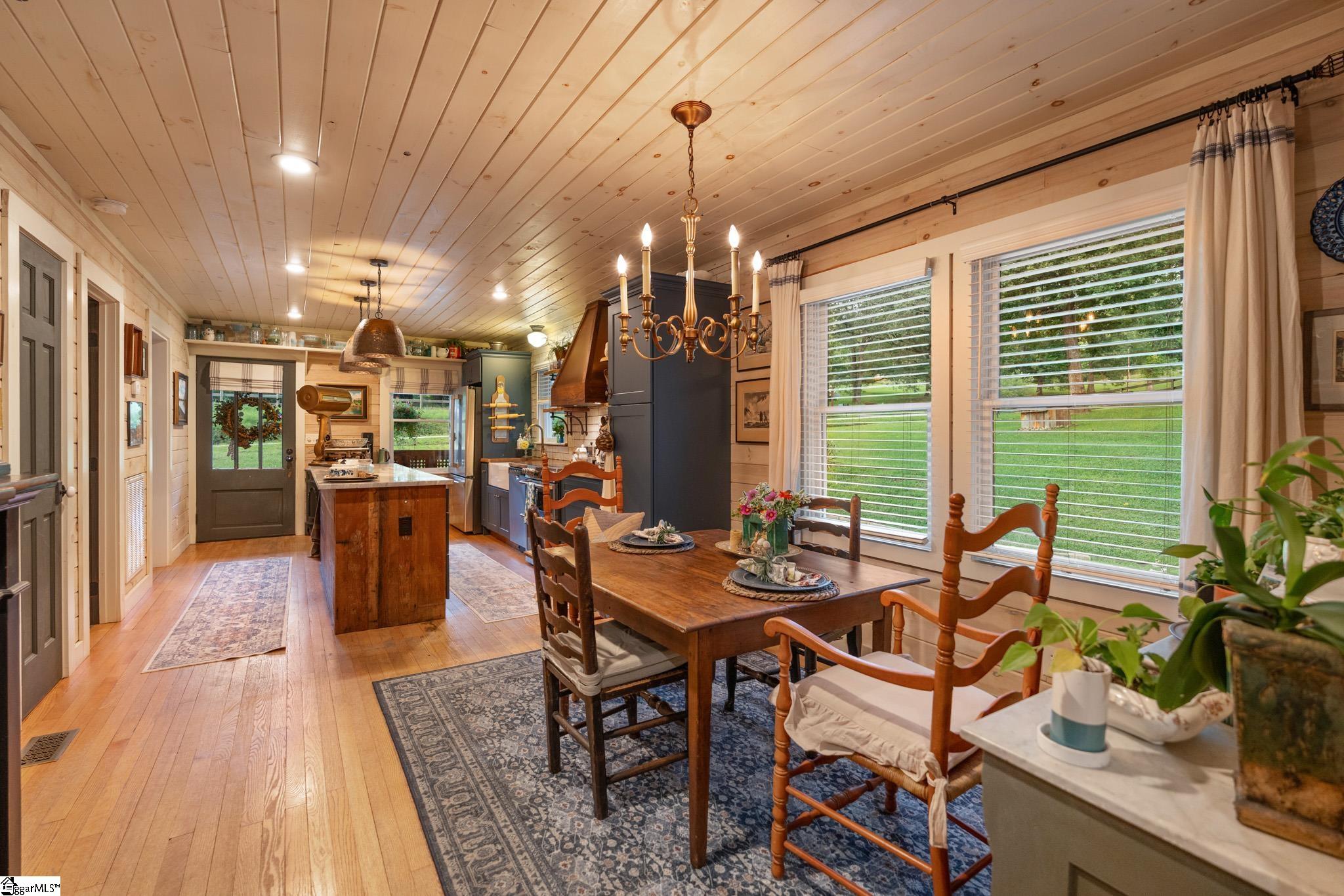 207 Blockhouse Road, Landrum SC 29356