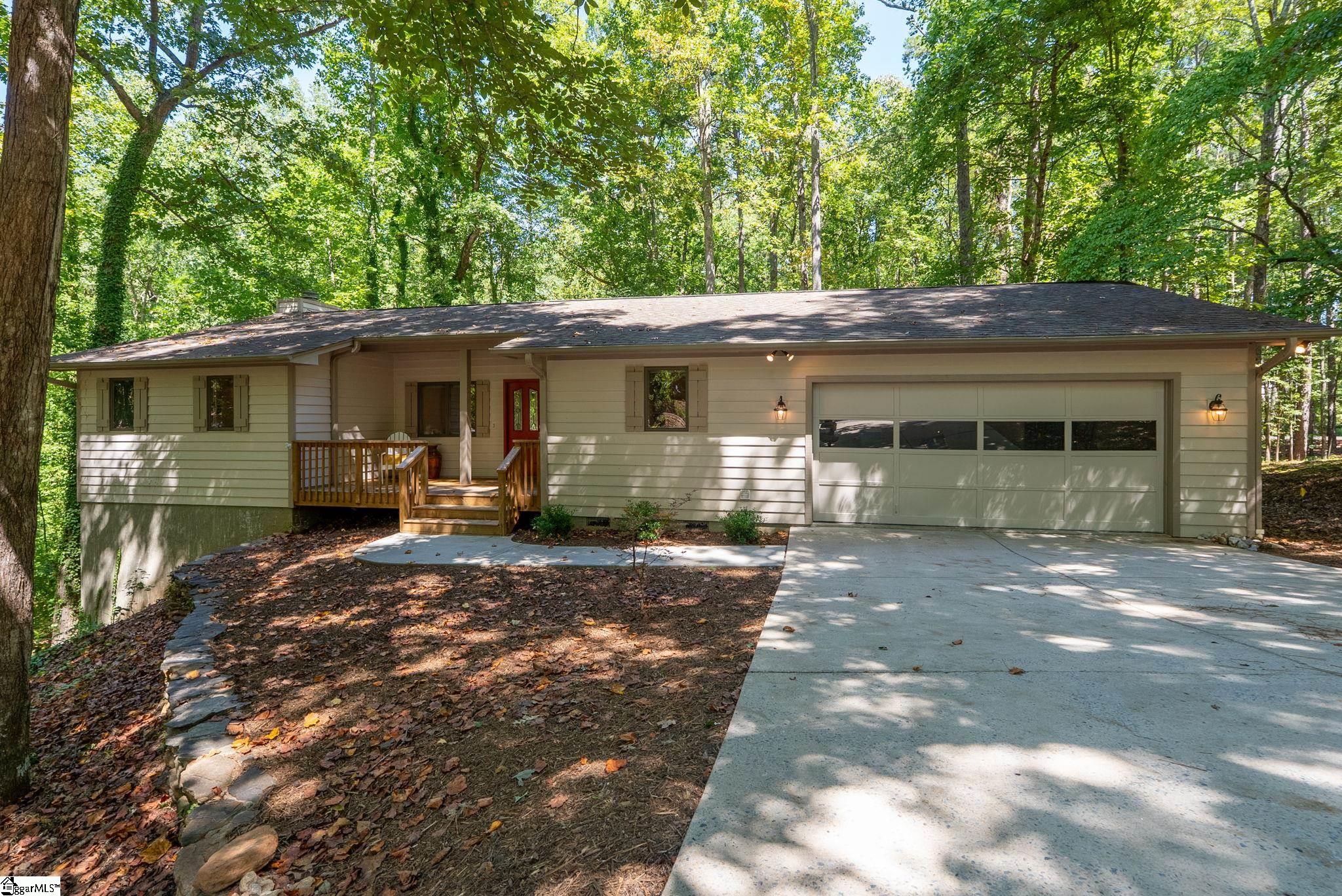 4 Mainsail Drive