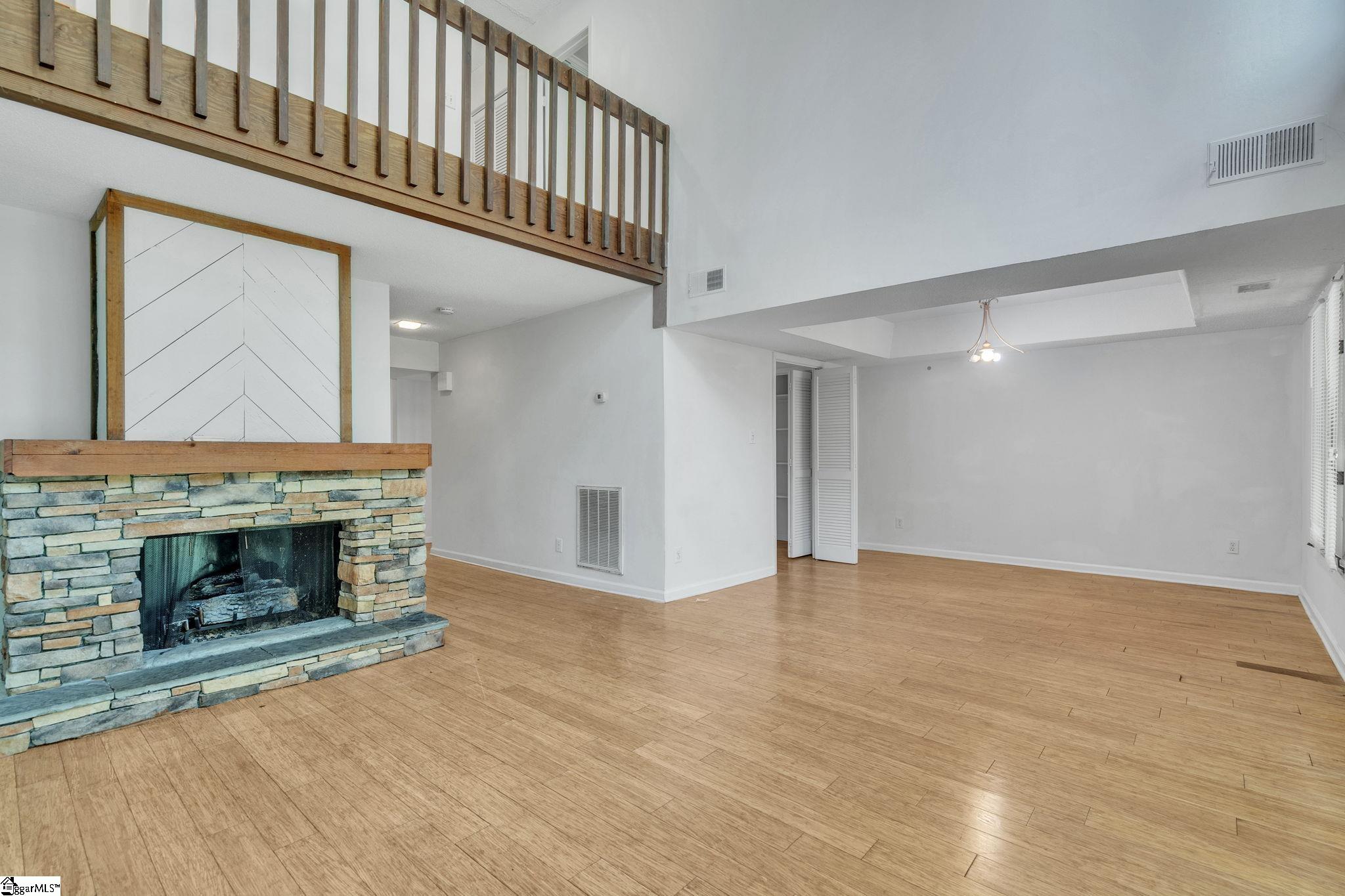 Photo 4 of Condo for sale at 149 Ingleoak Ln, Greenville, SC 29615 | MLS# 1603753 | Listing updated on 2026-09-18