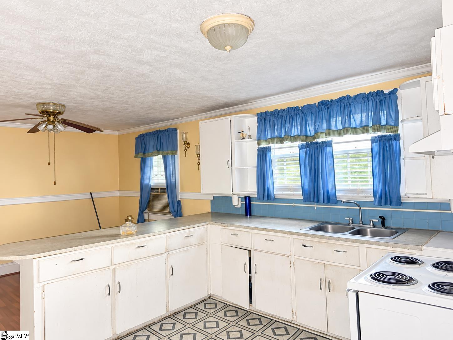 515 Crescent Avenue, Spartanburg SC 29306