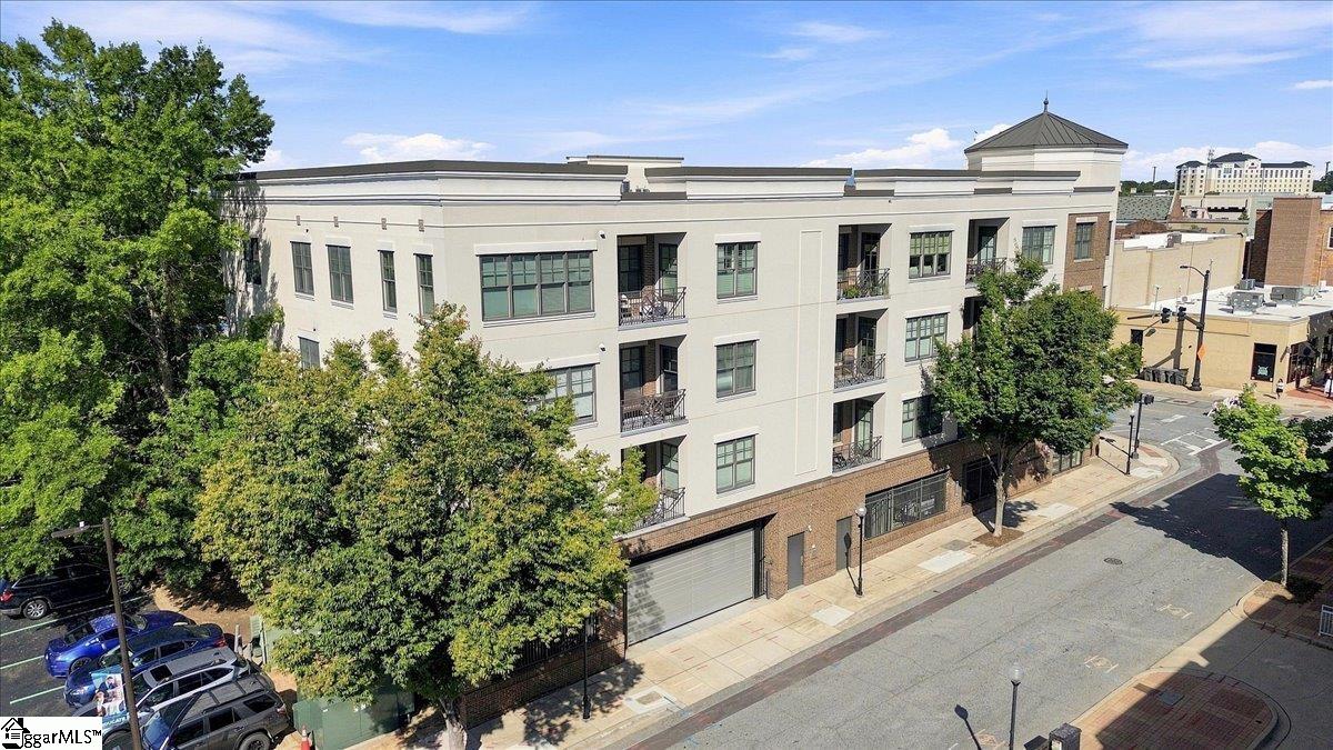 Photo 2 of Condo for sale at 155 E Broad St #Apt 316, Spartanburg, SC 29306 | MLS# 1603802 | Listing updated on 2026-09-19