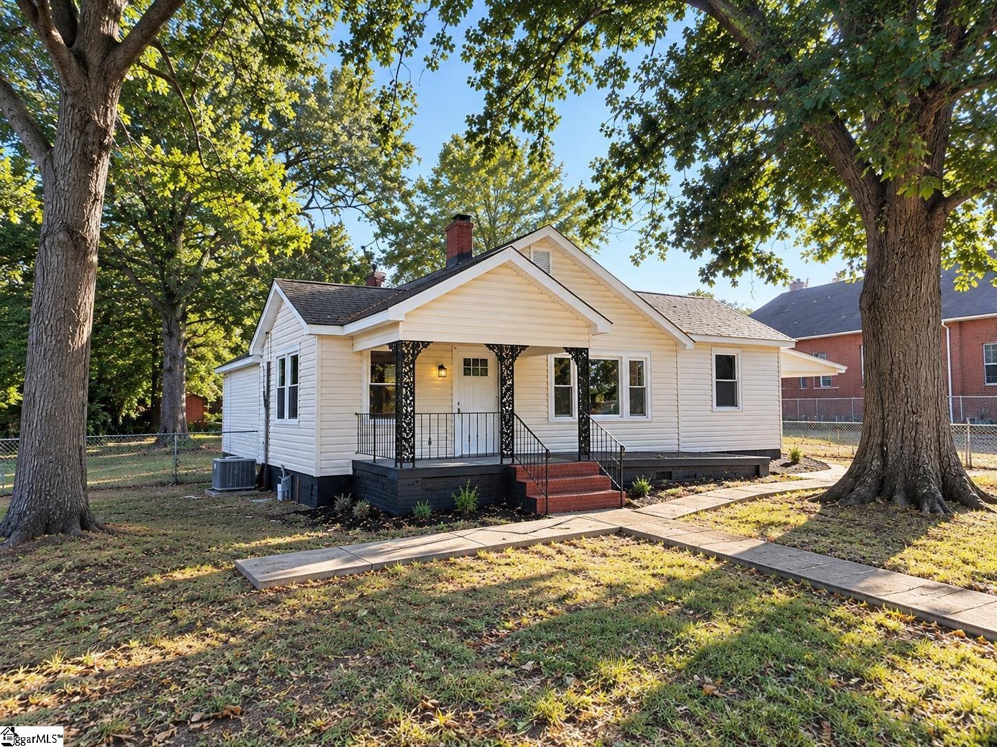 215 Roosevelt Drive