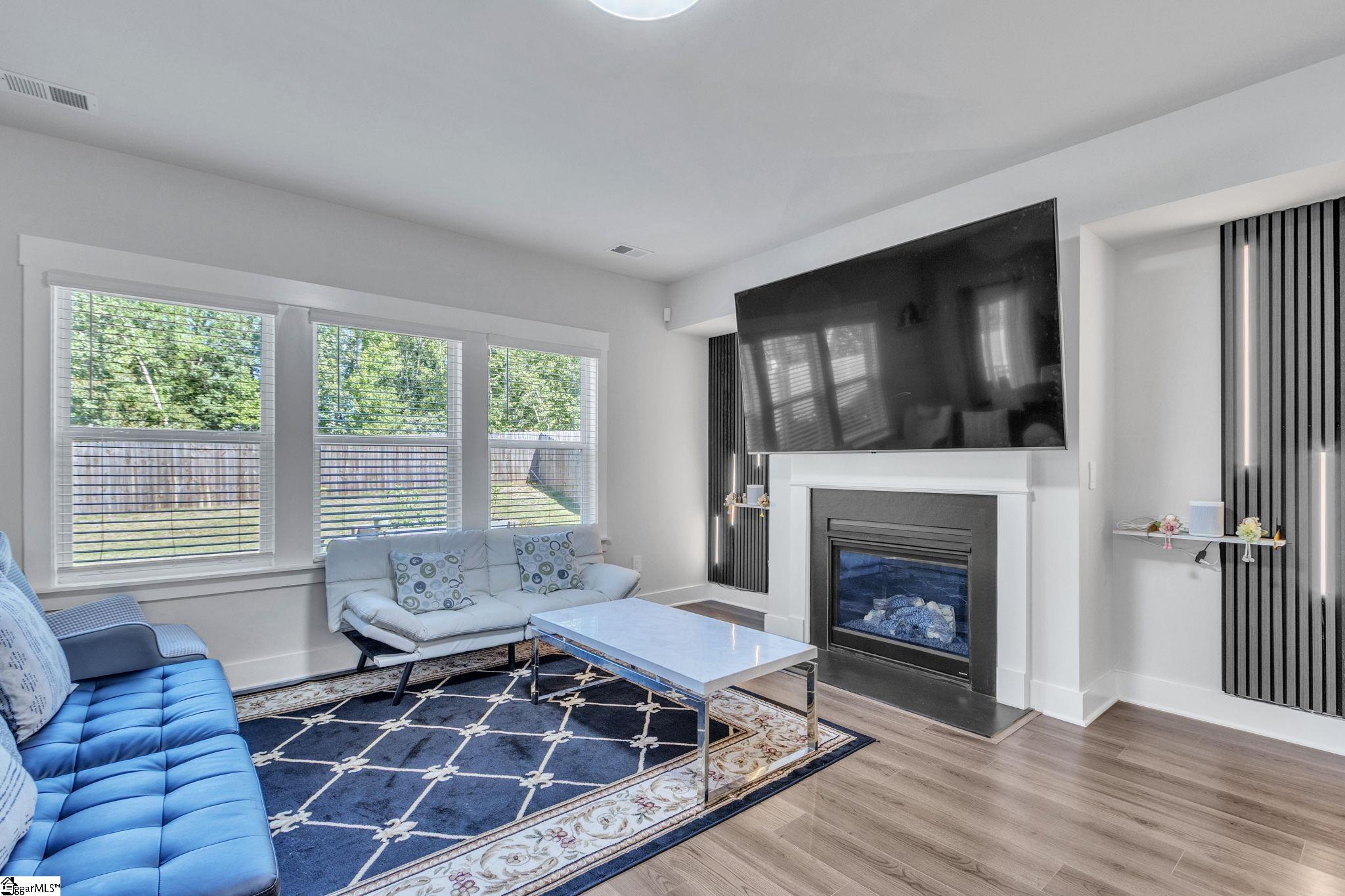 Photo 3 of Single family home for sale at 912 Burghley Cir, Greer, SC 29651 | MLS# 1603816 | Listing updated on 2026-09-17
