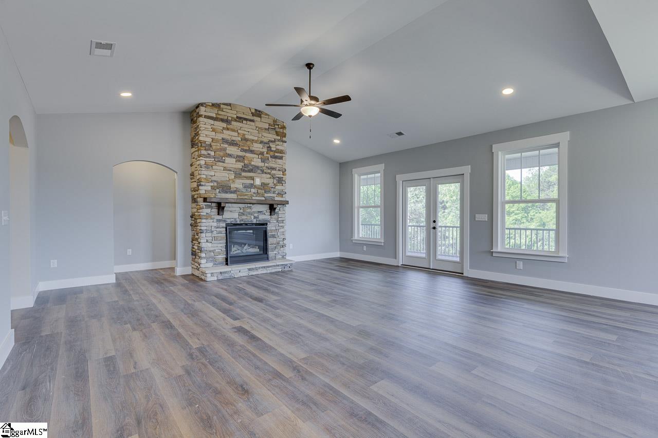 102 Powell Court, Easley SC 29640