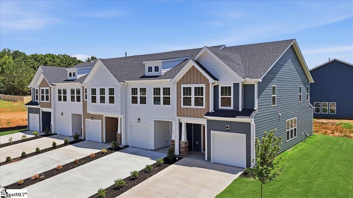Photo 2 of Townhouse for sale at 504 Round Rock Way, Fountain Inn, SC 29644 | MLS# 1603880 | Listing updated on 2026-09-16