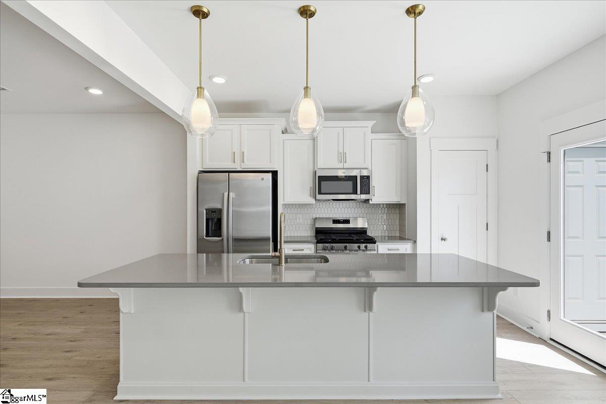 Photo 3 of Townhouse for sale at 504 Round Rock Way, Fountain Inn, SC 29644 | MLS# 1603880 | Listing updated on 2026-09-16