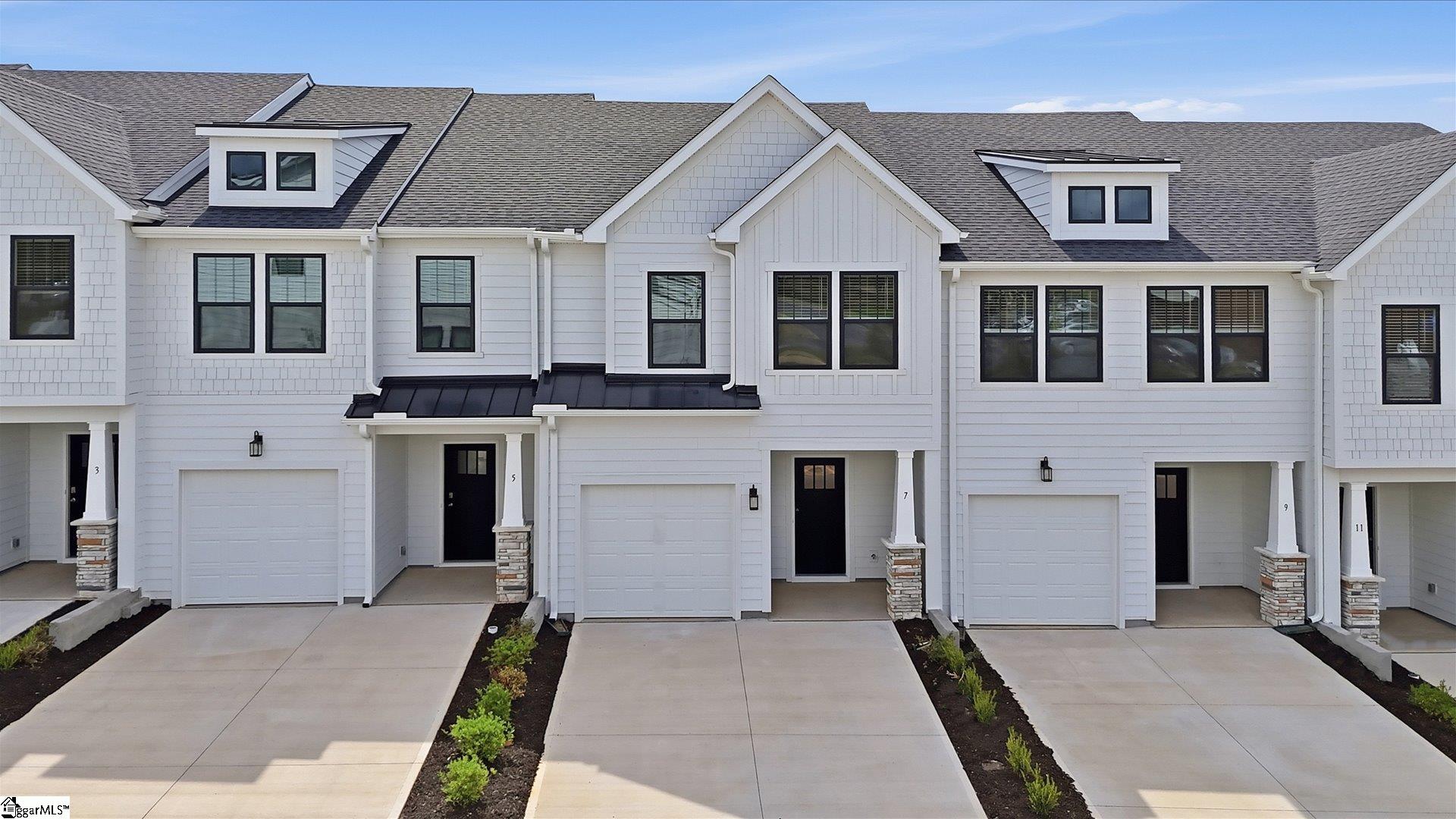 Photo 1 of Townhouse for sale at 7 Hagen Ln, Simpsonville, SC 29681 | MLS# 1603882 | Listing updated on 2026-09-16