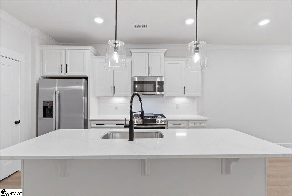 Photo 3 of Townhouse for sale at 15 Thurlow Ct, Greenville, SC 29615 | MLS# 1603885 | Listing updated on 2026-09-16