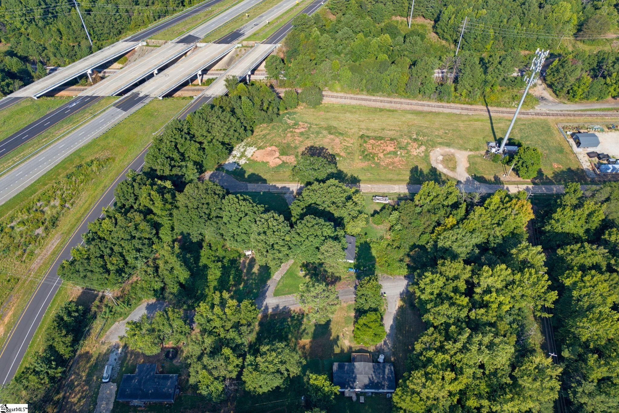 Photo 2 of House for sale at 12 Landscpae Ln, Piedmont, SC 29673 | MLS# 1603890 | Listing updated on 2026-09-17
