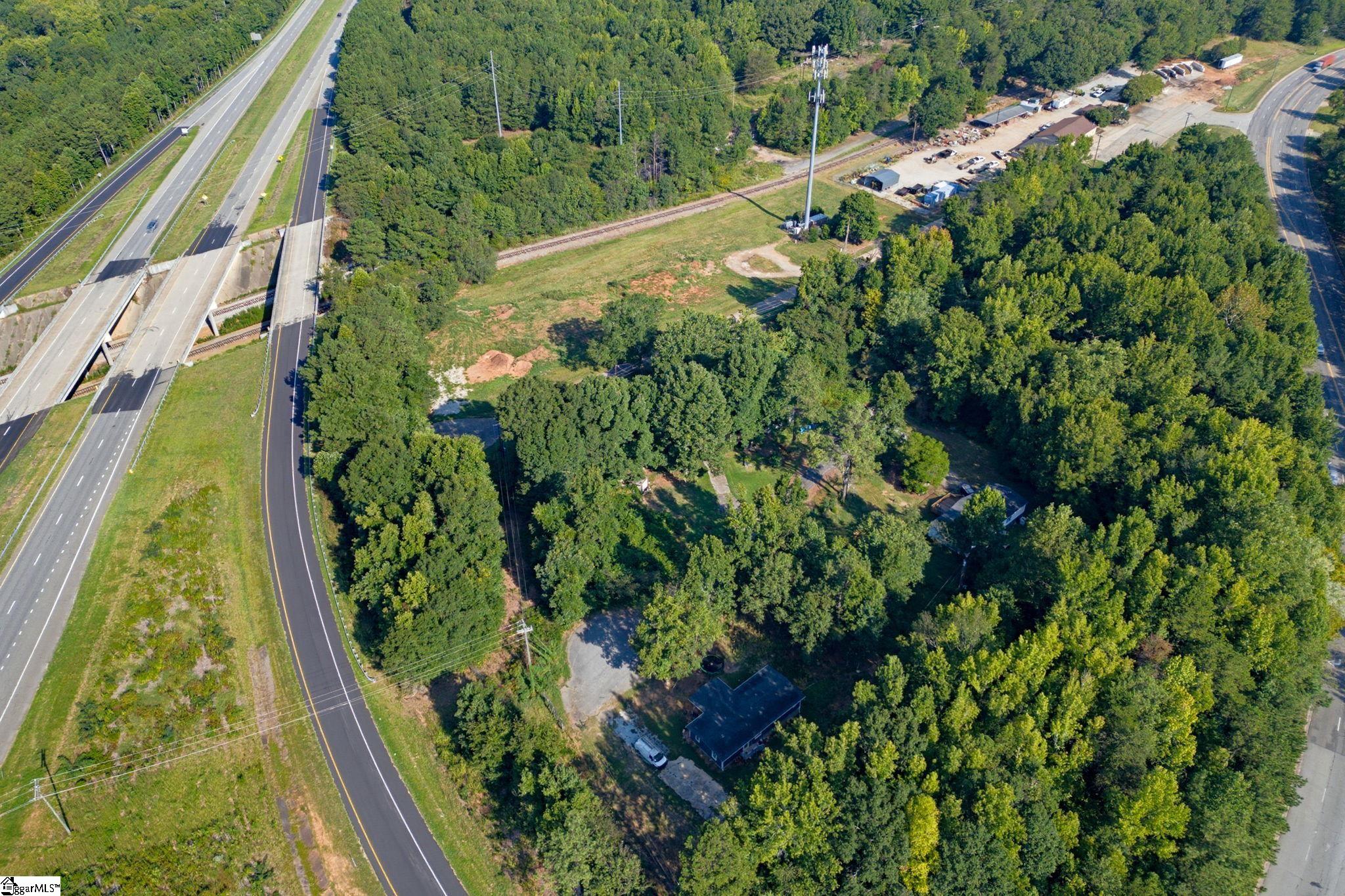 Photo 3 of House for sale at 12 Landscpae Ln, Piedmont, SC 29673 | MLS# 1603890 | Listing updated on 2026-09-17