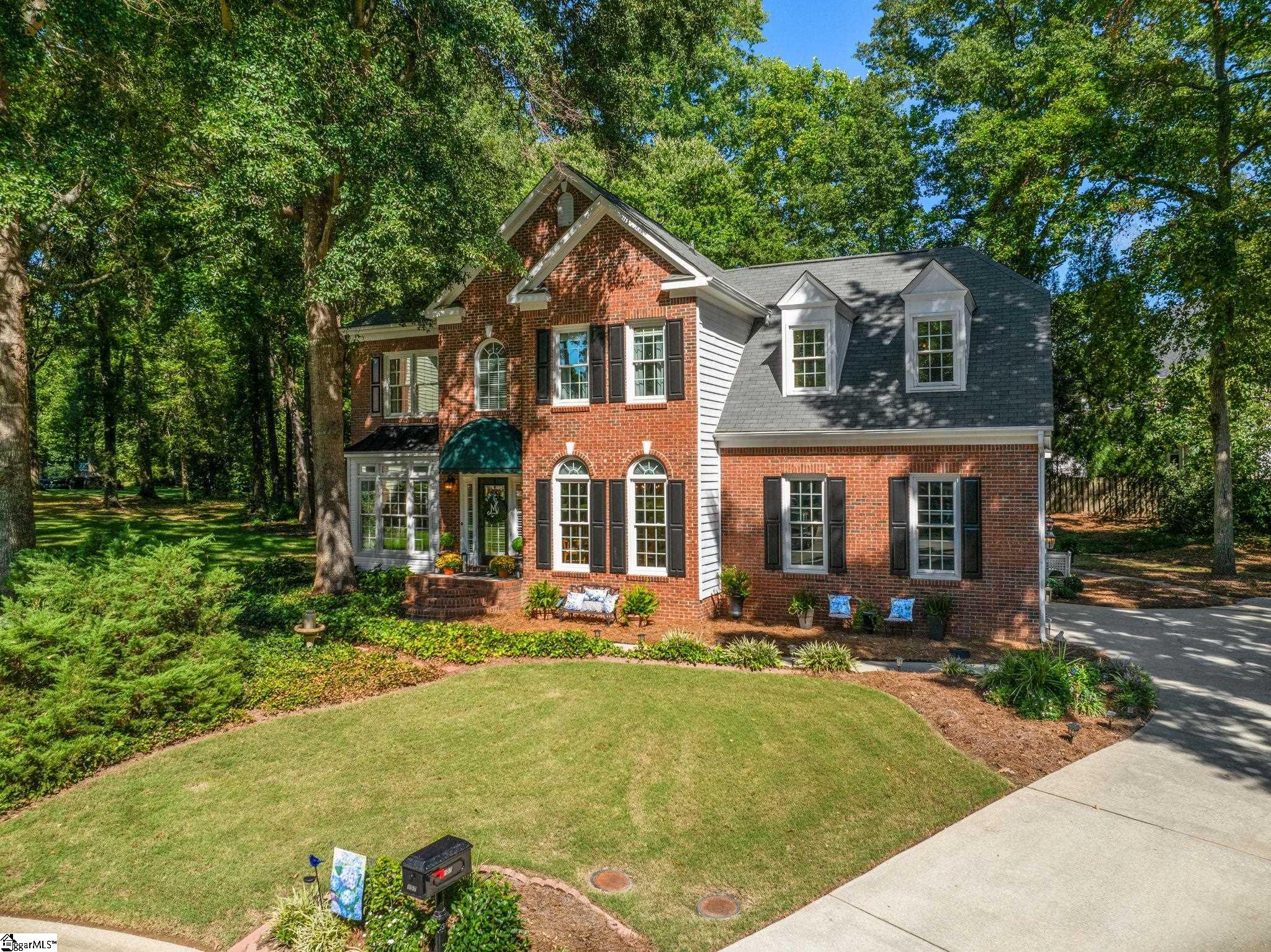 Photo 3 of Single family home for sale at 107 Willow Oak Ct, Simpsonville, SC 29681 | MLS# 1603899 | Listing updated on 2026-09-16