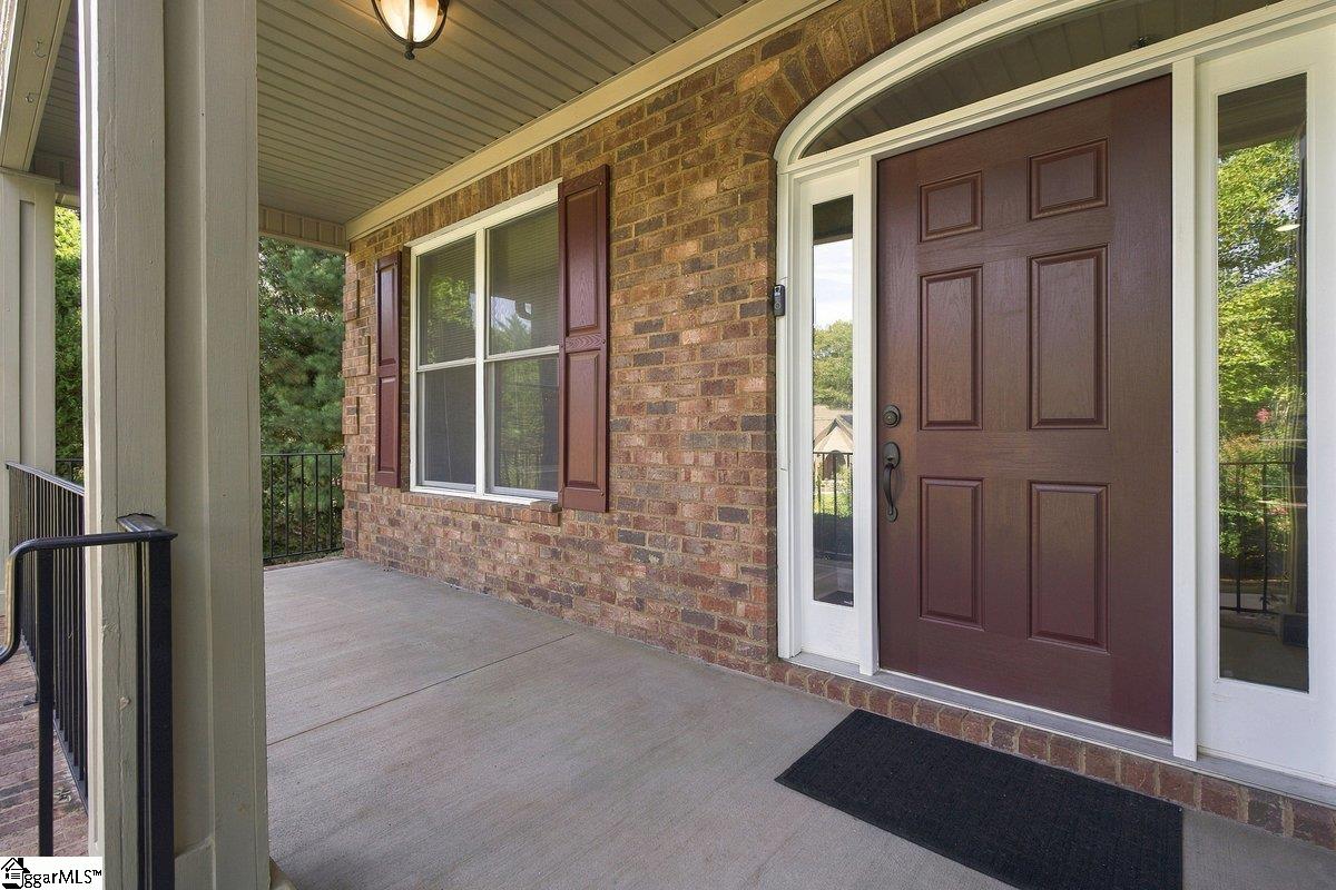 Photo 1 of Single family home for sale at 1 Mandarin Cir, Taylors, SC 29687 | MLS# 1603920 | Listing updated on 2026-09-18